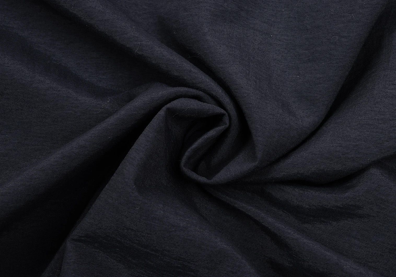 Emporio Armani Nylon Swing Top in Navy, Size 46 Size US S / EU 44-46 / 1 - 15 Thumbnail