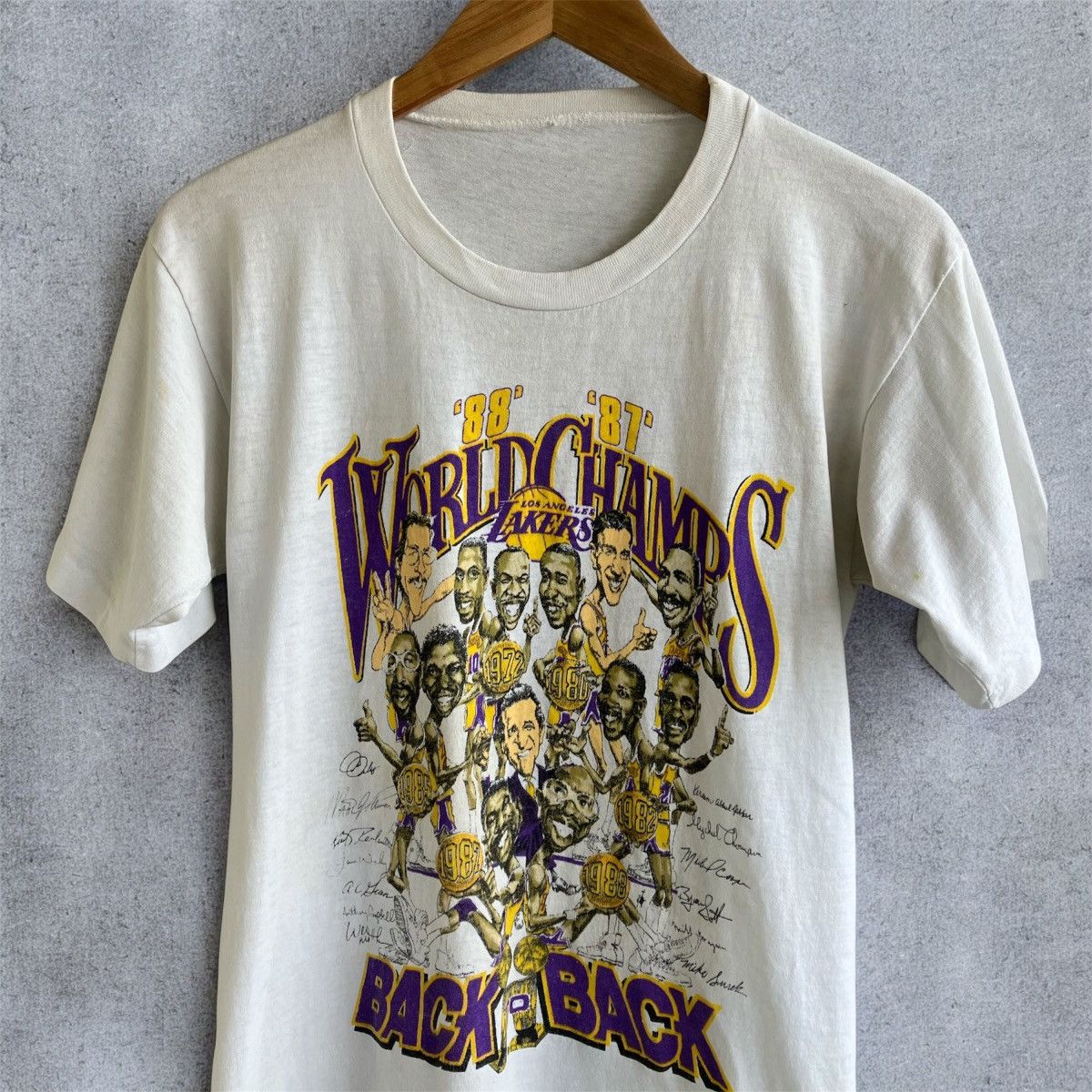 NBA Vintage 1988 Los Angeles Lakers Championship Tee Shirt 80s Size US M / EU 48-50 / 2 - 6 Thumbnail
