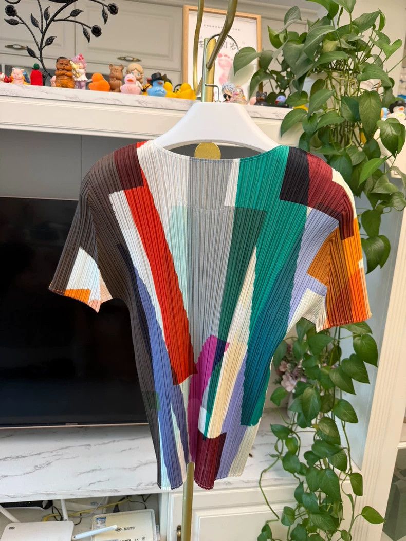 Issey Miyake Issey Miyake size:3 Color-blocked pleated short-sleeved sh Size XS / US 0-2 / IT 36-38 - 6 Thumbnail