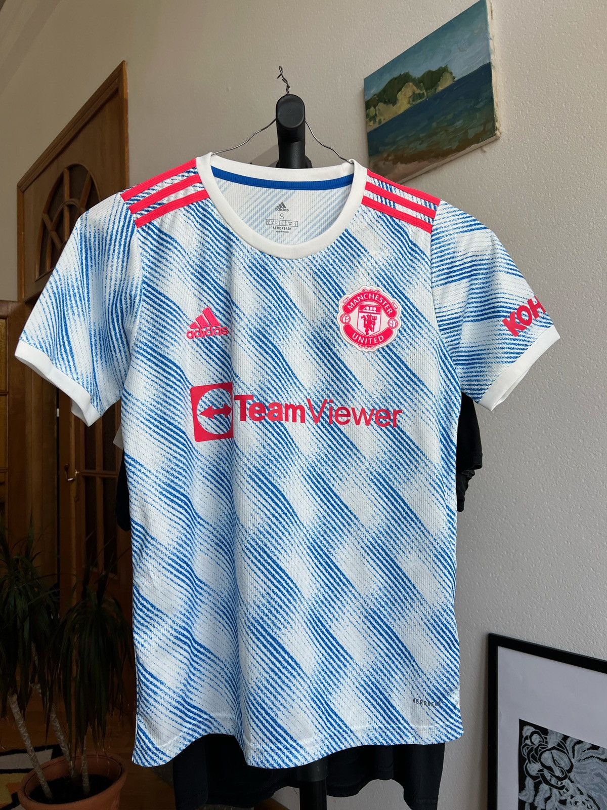 Nike NWT Adidas Manchester United Ronaldo 7 Soccer Jersey Size US S / EU 44-46 / 1 - 2 Thumbnail