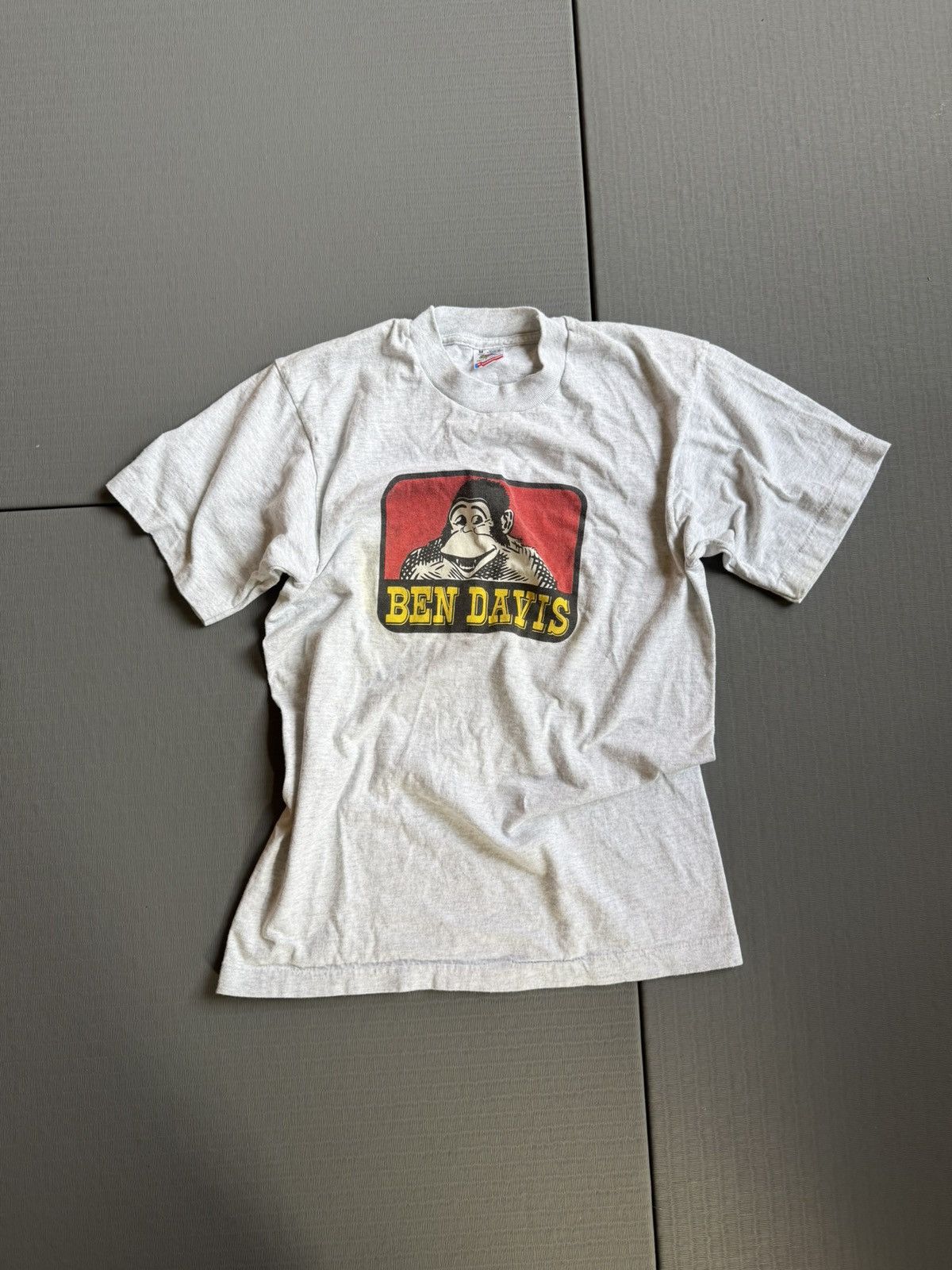 Ben Davis Vintage 1990s Ben Davis Gorilla Logo Tee Gray Medium 90s Size US L / EU 52-54 / 3 - 1 Thumbnail