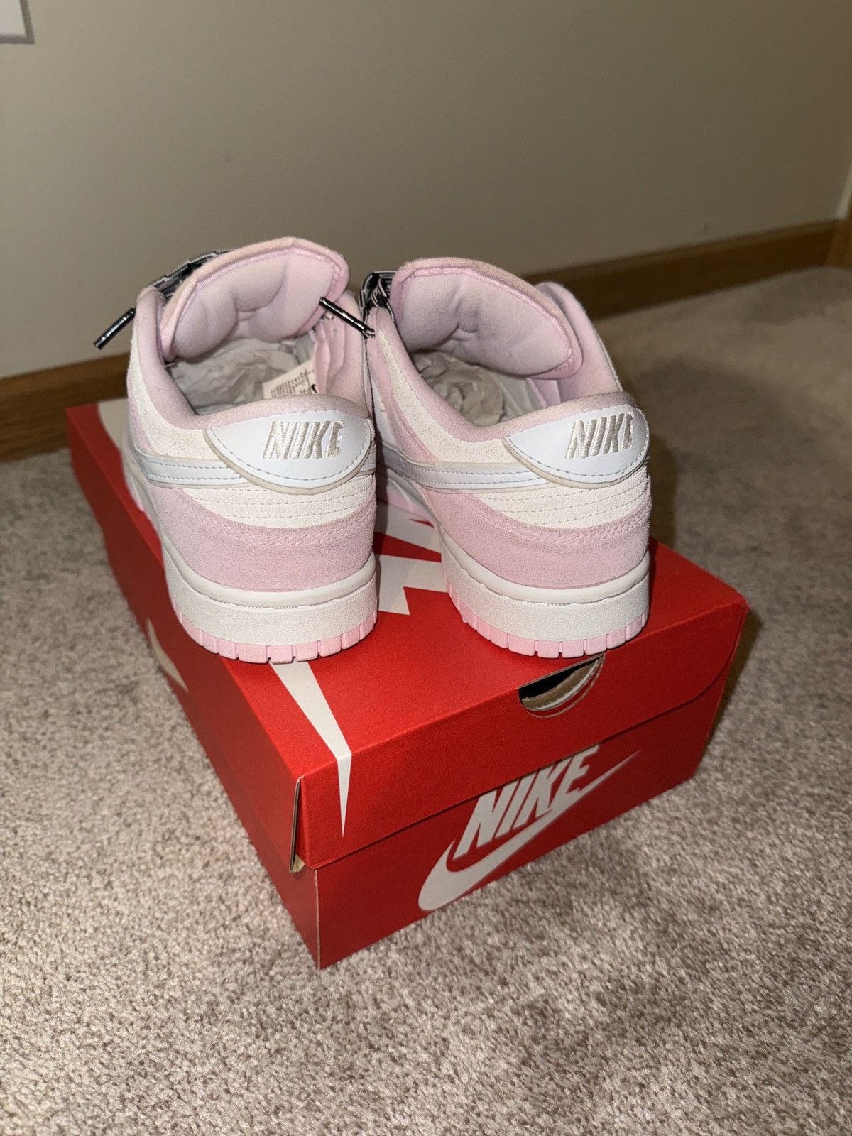 Nike Nike Dunk Low LX Pink Foam Size US 9 / IT 39 - 4 Thumbnail