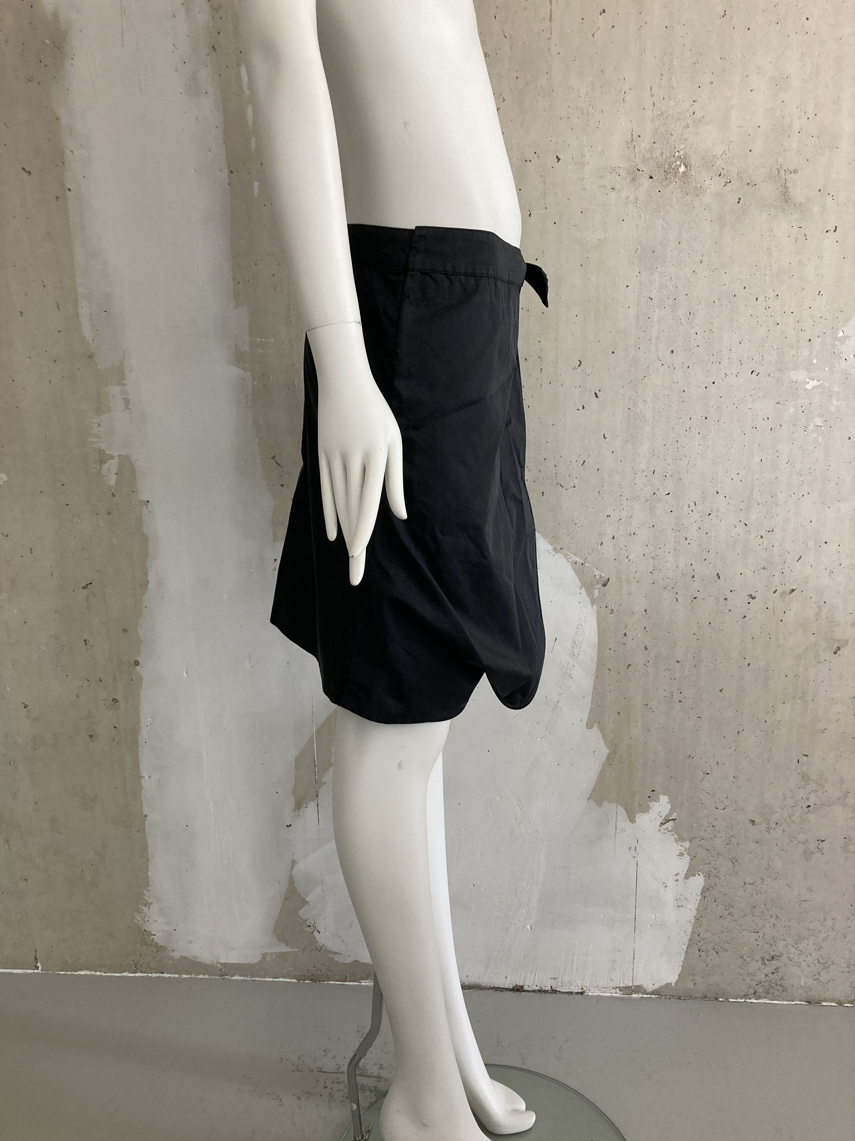 Hussein Chalayan Sample Black Buckled Skirt Size 28" / US 6 / IT 42 - 2 Thumbnail