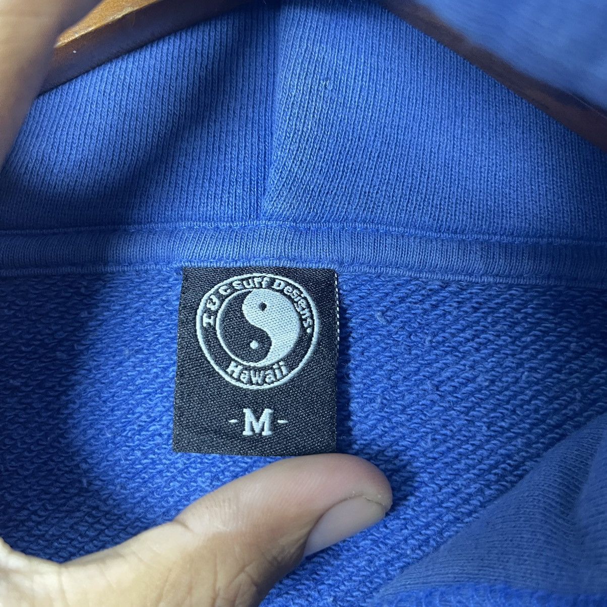 Vintage Vintage T&C Surf Hawaii Logo Hoodie Blue Streetwear Size US M / EU 48-50 / 2 - 9 Thumbnail