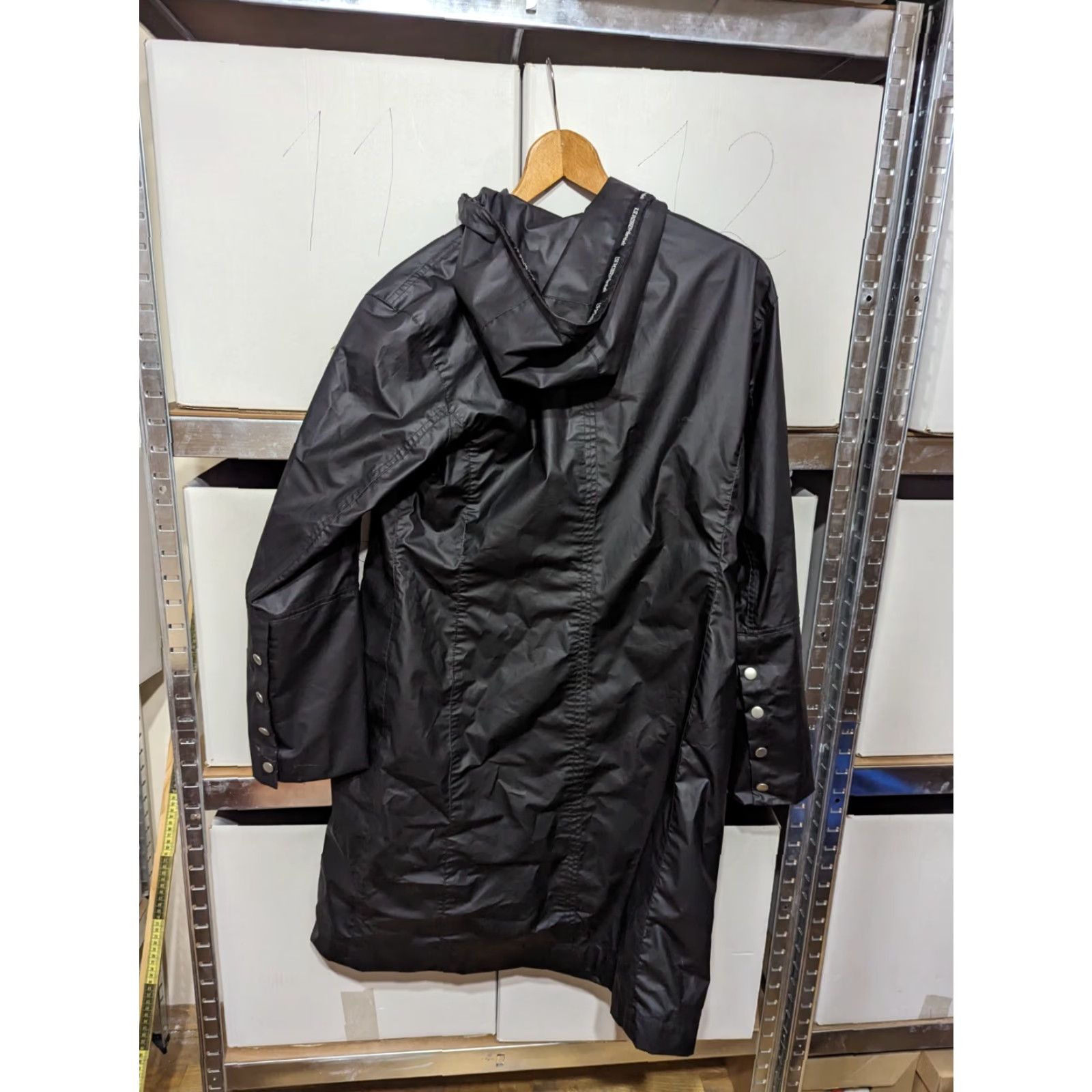 Ilse Jacobsen Ilse Jacobsen Hornbaek Womens Raincoat Coat Long Hooded Full Zip Black Rubbercoated Jacket Size M / US 6-8 / IT 42-44 - 2 Thumbnail