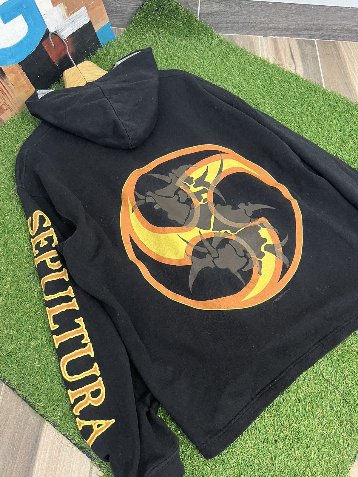 Band Tees Vintage 1993 / 1998 Sepultura Rock Band Hoodie Size US L / EU 52-54 / 3 - 2 Thumbnail