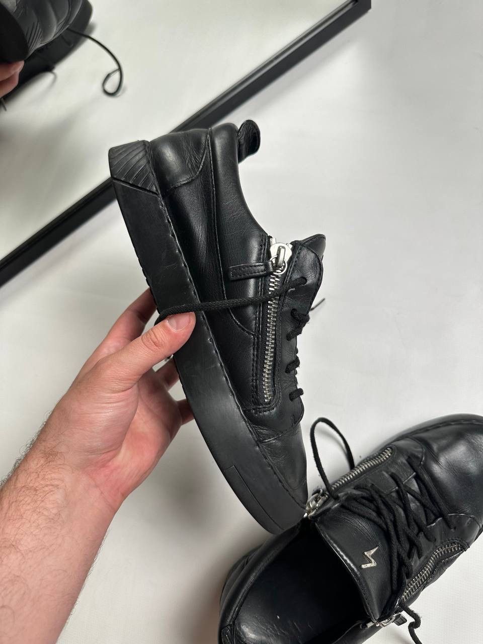 Giuseppe Zanotti Giuseppe Zanotti Frankie Zip-Detail Leather black Shoes Size US 10 / EU 43 - 8 Thumbnail