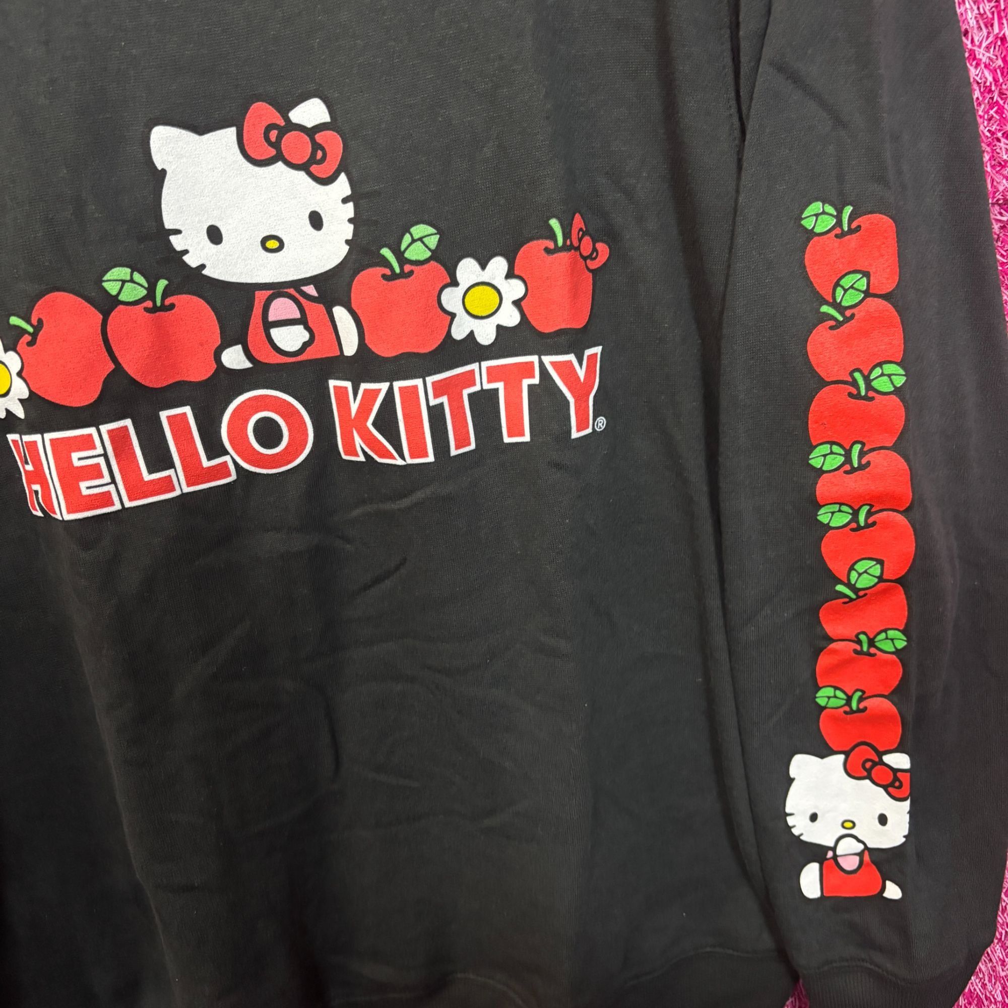 Other Hello Kitty Red Apples & Daisies Sanrio Kawaii Crewneck XL Size XL / US 12-14 / IT 48-50 - 4 Thumbnail