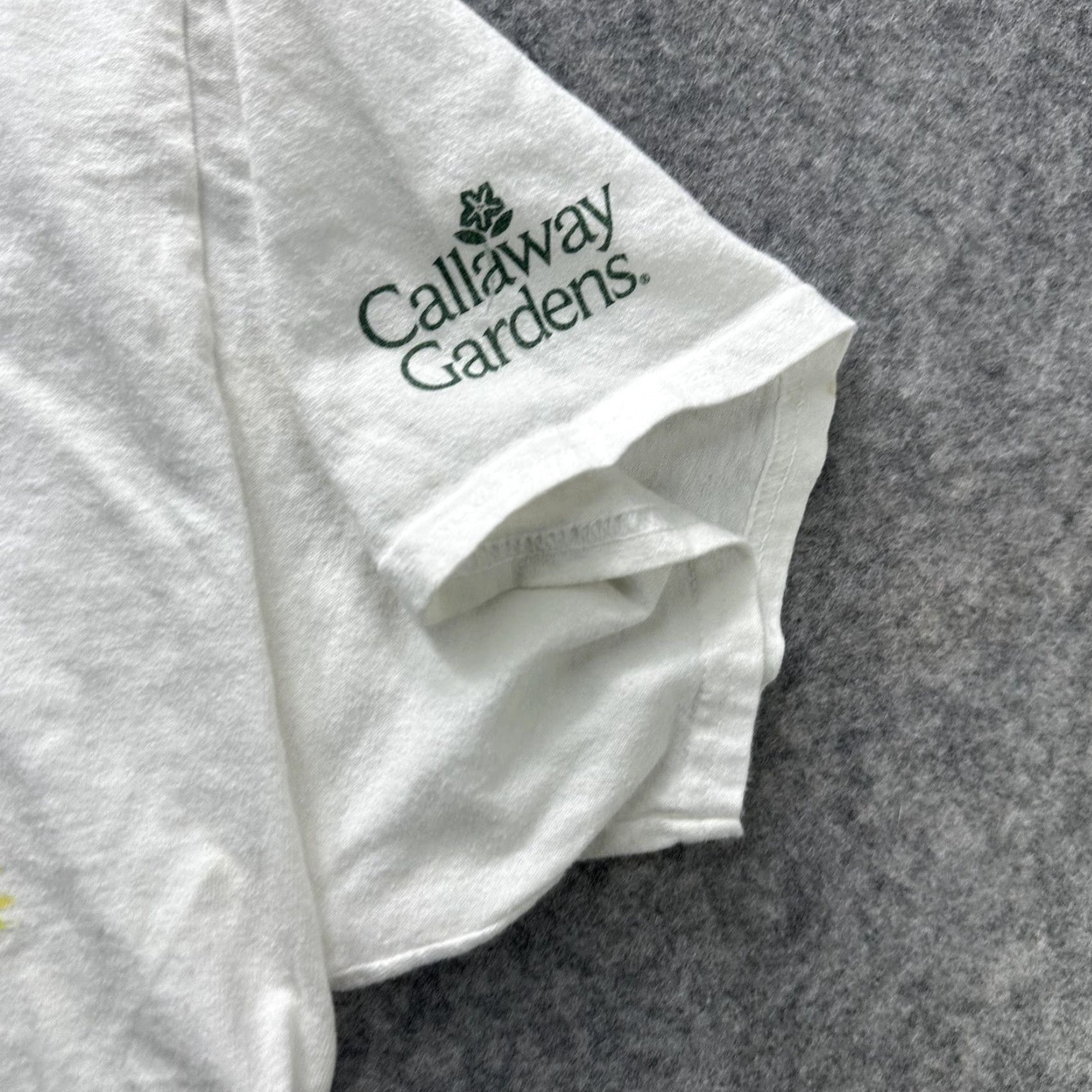 Gildan VINTAGE Callaway Gardens Butterfly Shirt Mens XL White Graphic Double Sided Nature Tee Size US XL / EU 56 / 4 - 5 Thumbnail