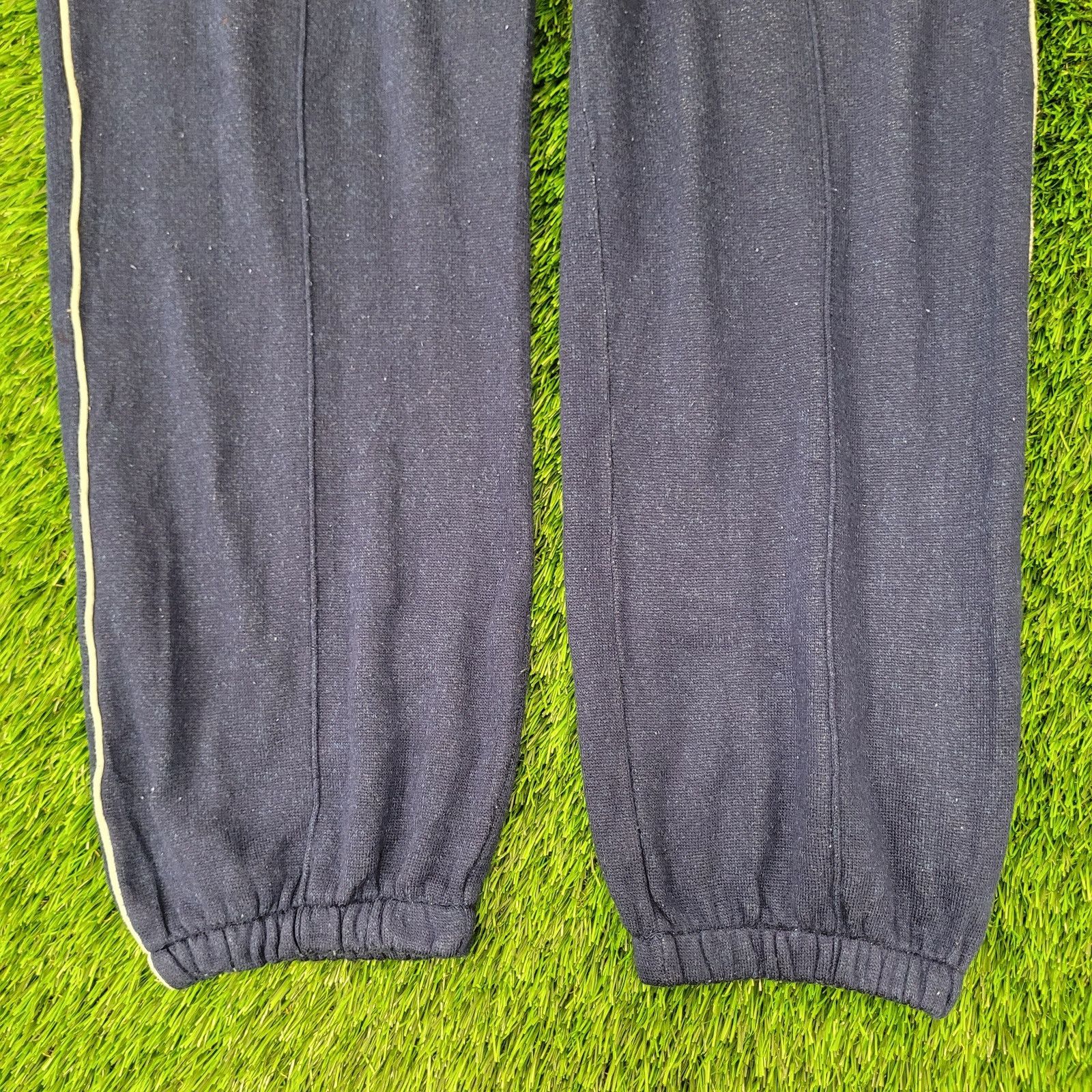Vintage Vintage Christian-Dior Monsieur Sweatpants Large Navy-Blue Size US 38 / EU 54 - 9 Thumbnail