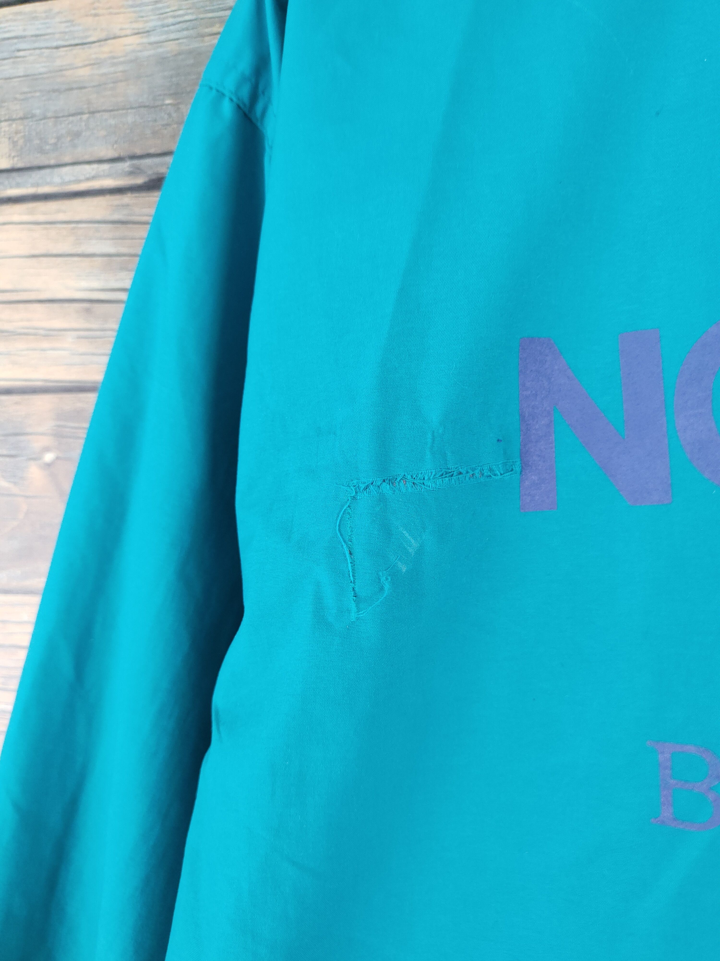 The North Face D The North Face Turquoise Nylon Sweaters windbreaker #006 Size US L / EU 52-54 / 3 - 3 Thumbnail