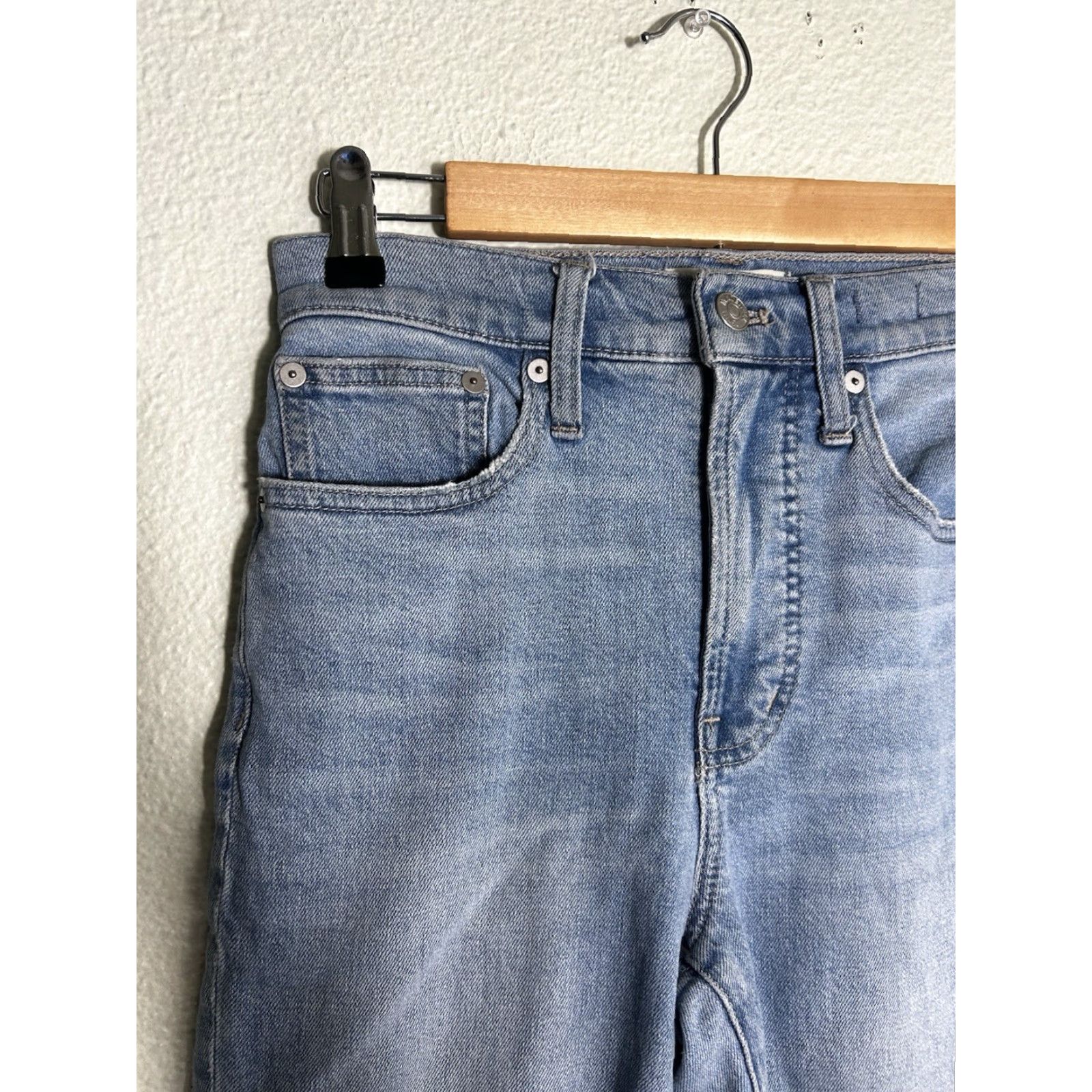 Madewell Madewell Womens Jeans Light Wash Vintage 24x27 Raw Hem Straight 24 25in Blue Size 42" / US 20 - 4 Thumbnail