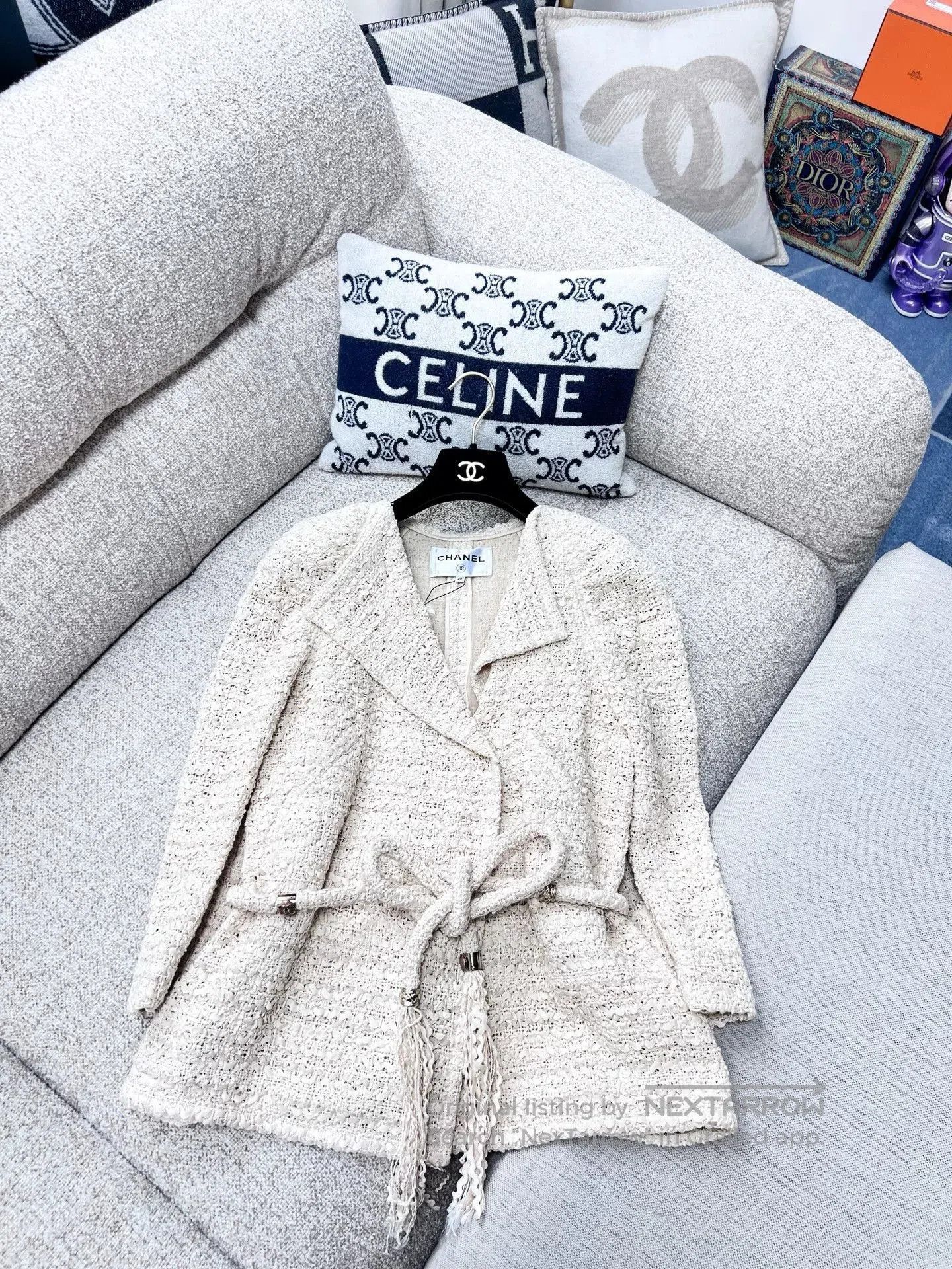 Chanel Chanel Beige Tweed Coat with Belt. Size XXS / US 00 / IT 34 - 1 Thumbnail