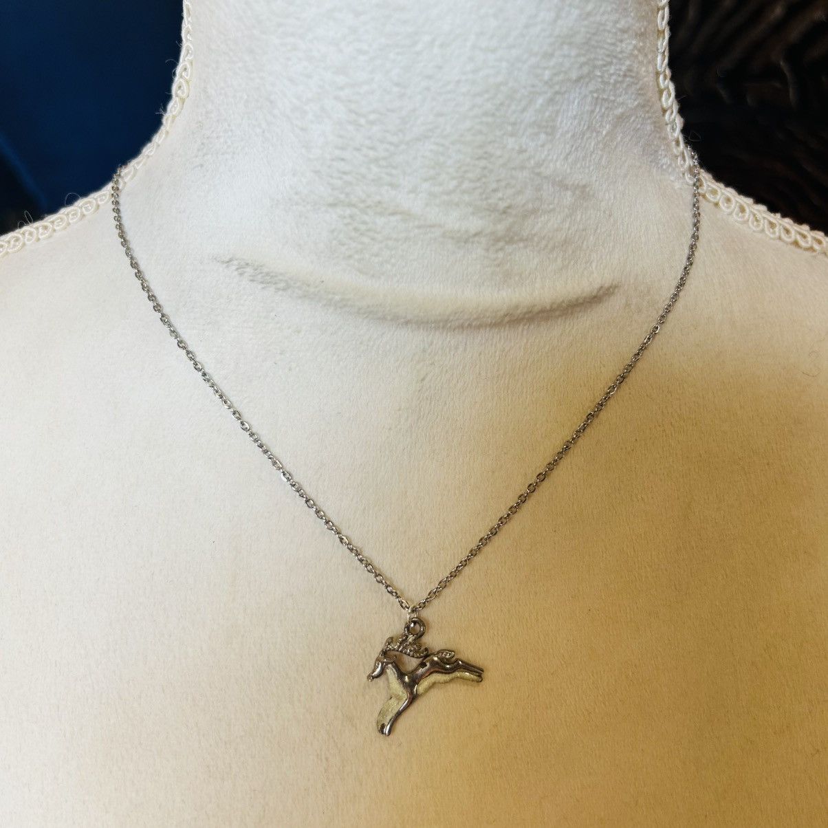 Handmade Handcrafted vintage sparkle enamel reindeer necklace Size ONE SIZE - 2 Thumbnail