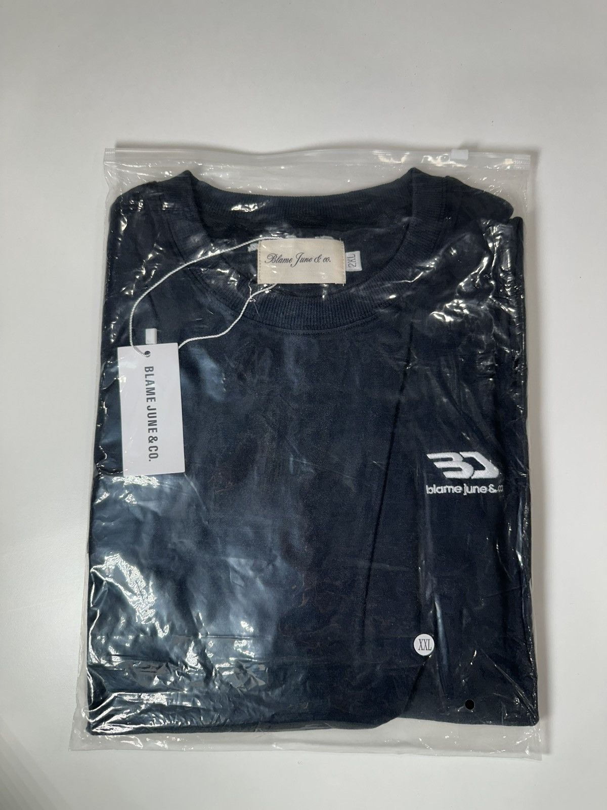 Other Blame June & Co. Basic T-Shirt 2XL Navy Size US XXL / EU 58 / 5 - 2 Thumbnail