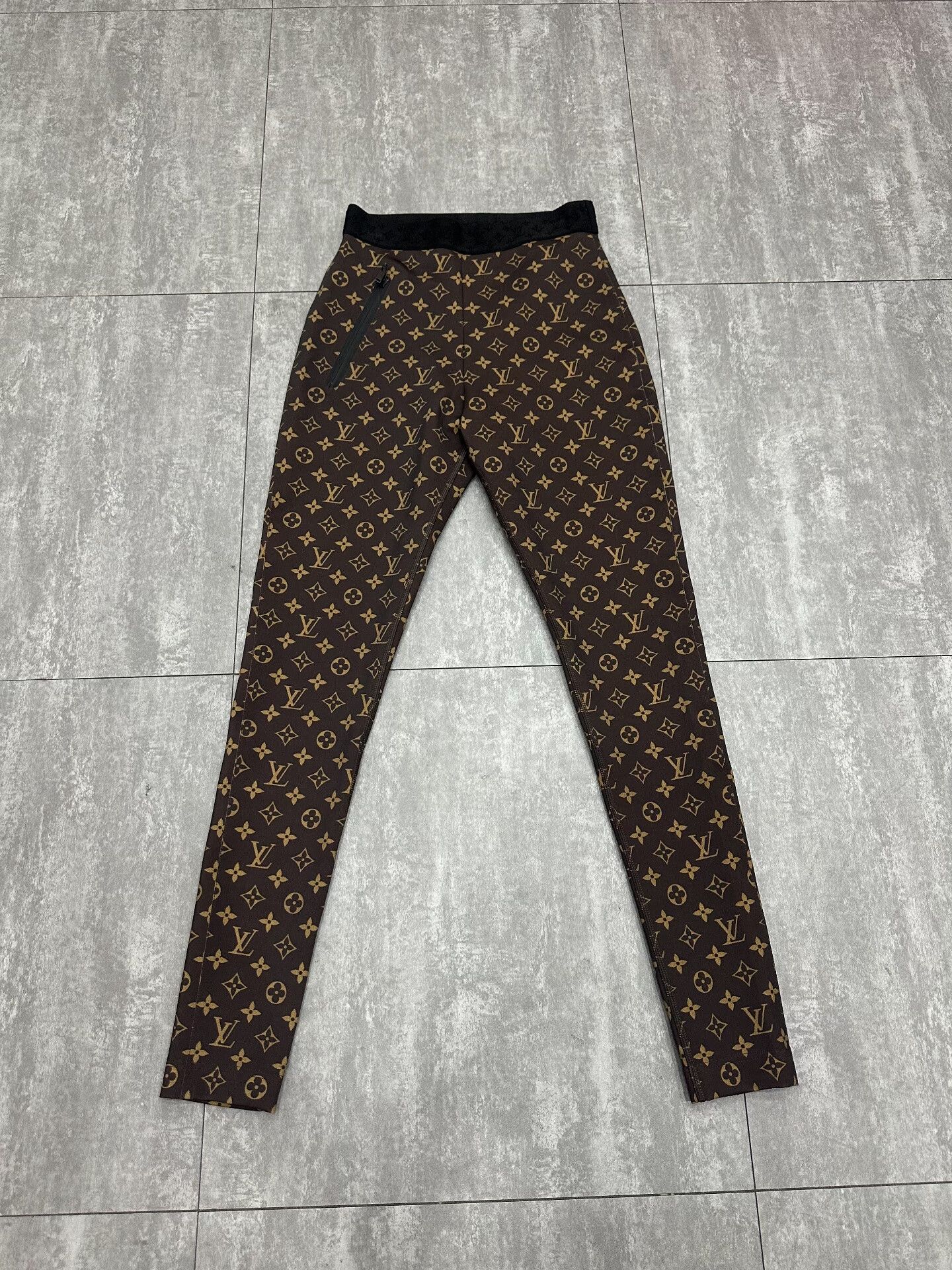 Louis Vuitton Louis Vuitton High-Waist Pants 36 Women Size 36" / US 14 / IT 50 - 1 Thumbnail