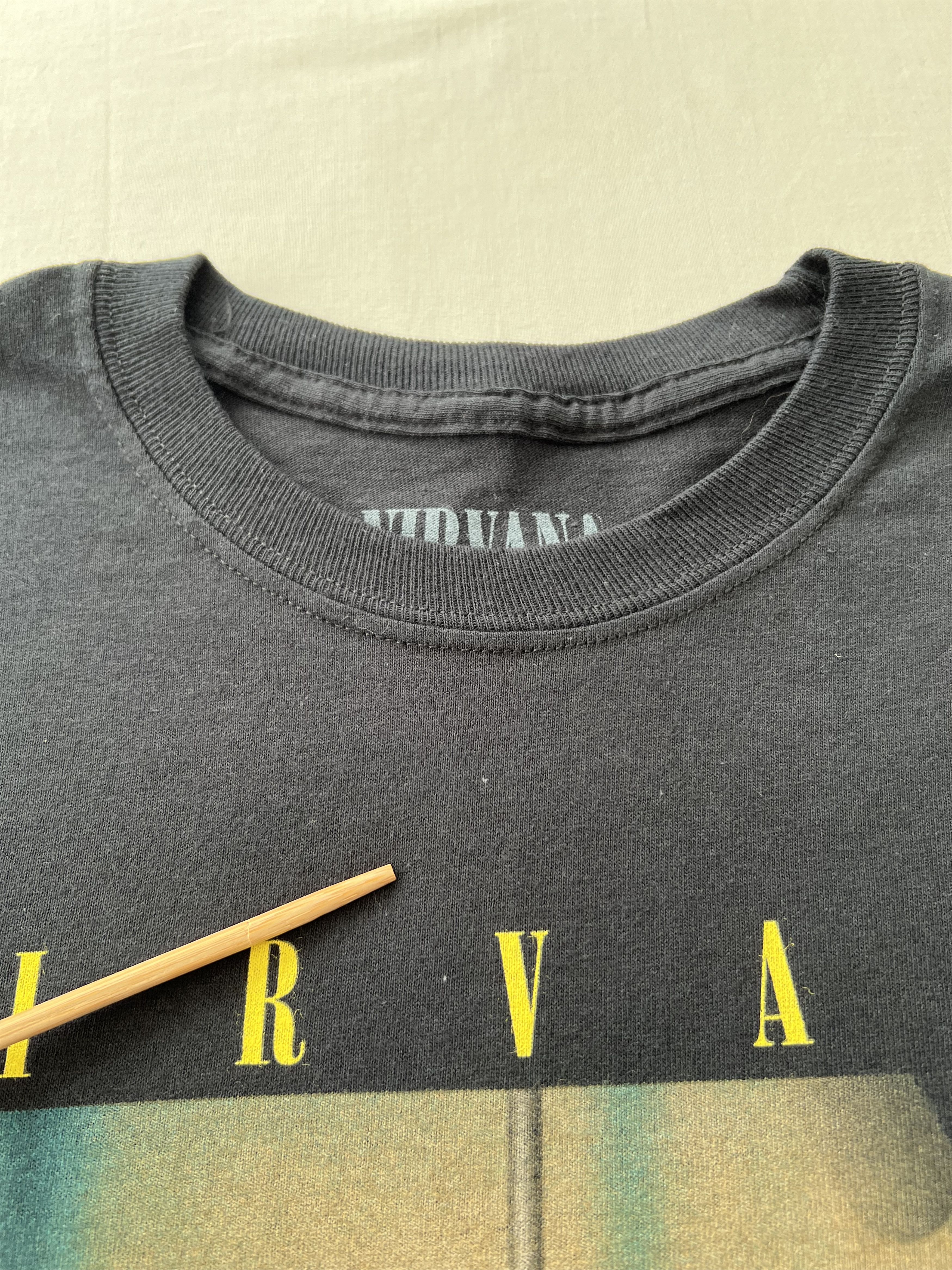Band Tees Vintage 2016 Nirvana Kurt Cobain Grunge Long Sleeve T-shirt Size US M / EU 48-50 / 2 - 7 Thumbnail