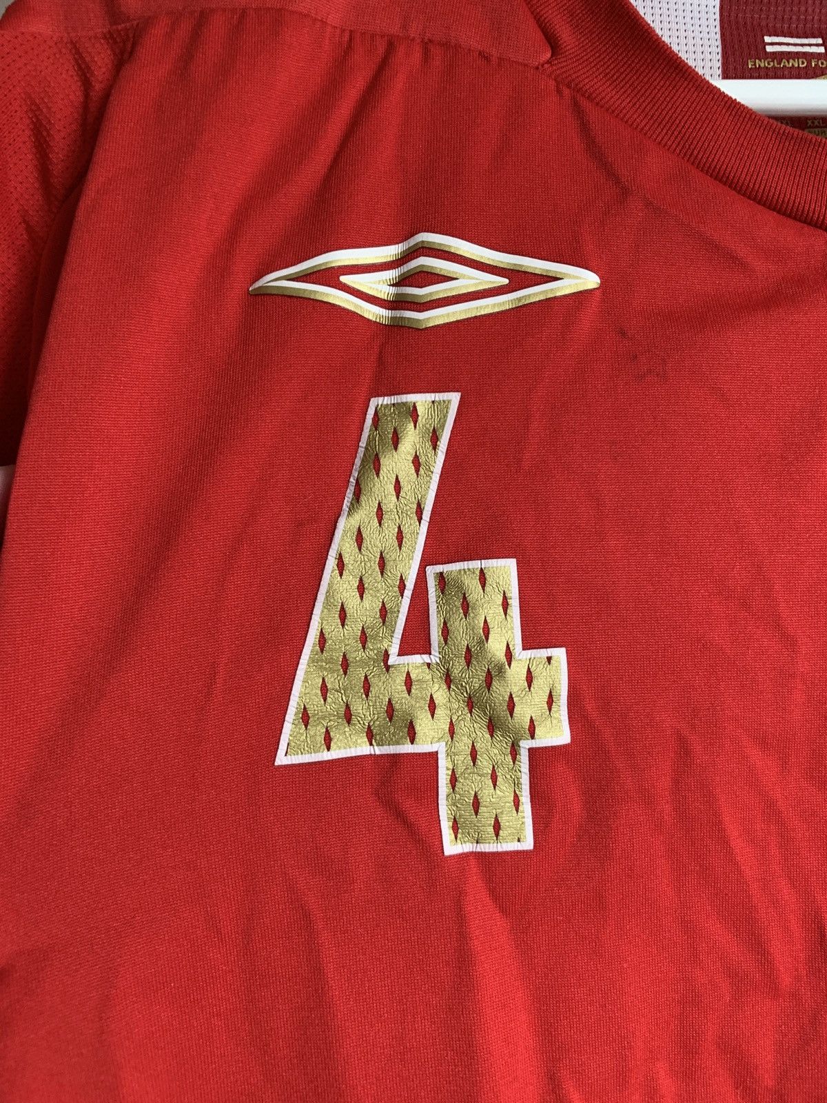 Umbro × Vintage England 2006 Away Football Shirt Umbro Vintage GERRARD #4 Size US XXL / EU 58 / 5 - 6 Thumbnail