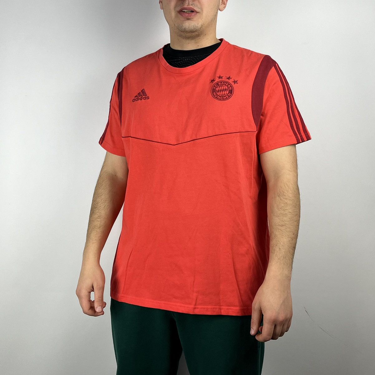 Adidas Adidas Bayern munchen Tshirt size Large Size US L / EU 52-54 / 3 - 1 Thumbnail