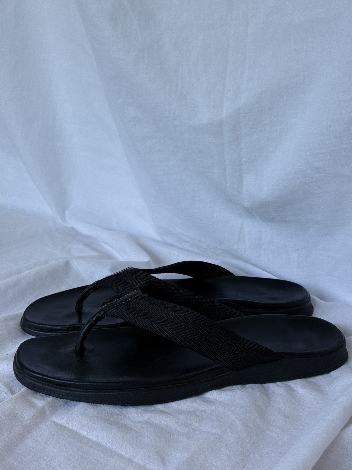 Prada Prada Black Flip Flops Thongs Sandals Size US 8.5 / IT 38.5 - 2 Thumbnail