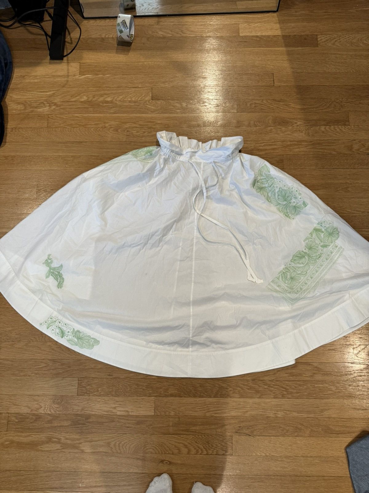 Acne Studios Acne studios white floral embroidered skirt Size 24" / US 00 / IT 34 - 1 Thumbnail