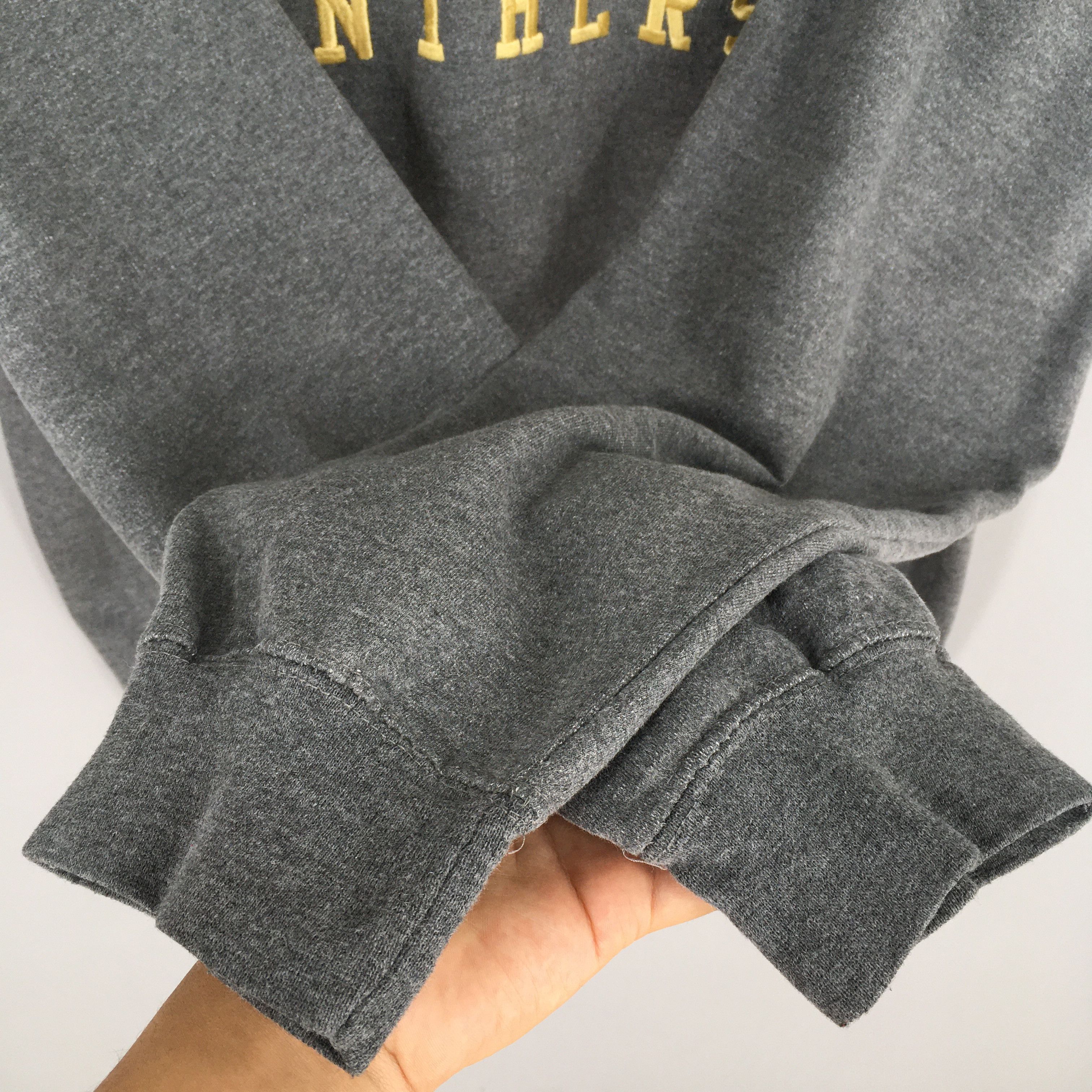 NCAA Vintage Pittsburgh Panthers Hoodie Sweatshirt Large Size US L / EU 52-54 / 3 - 4 Thumbnail