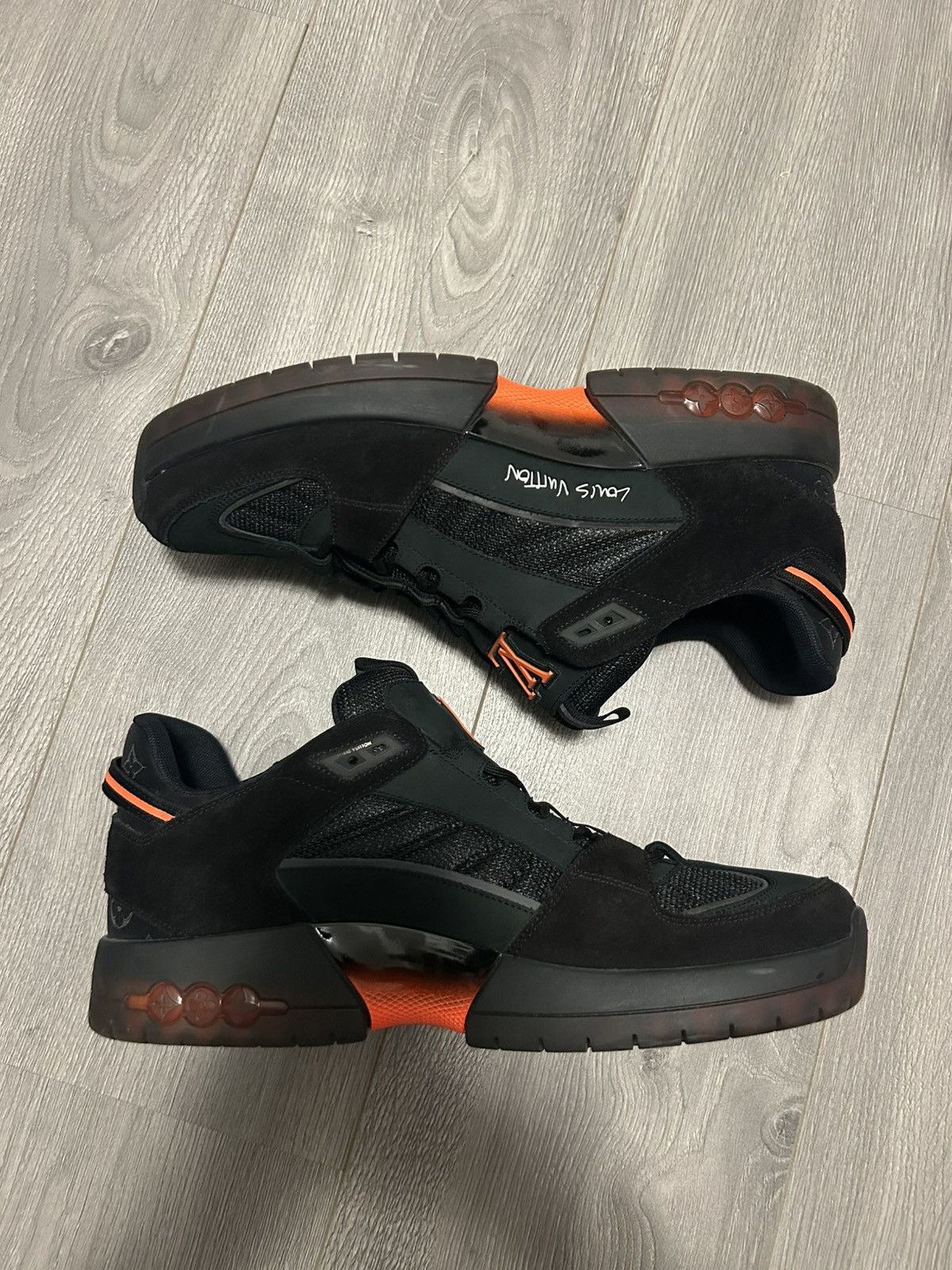 Louis Vuitton Lucian Clarke x Louis Vuitton "A View" Sneaker Size US 10 / EU 43 - 9 Thumbnail