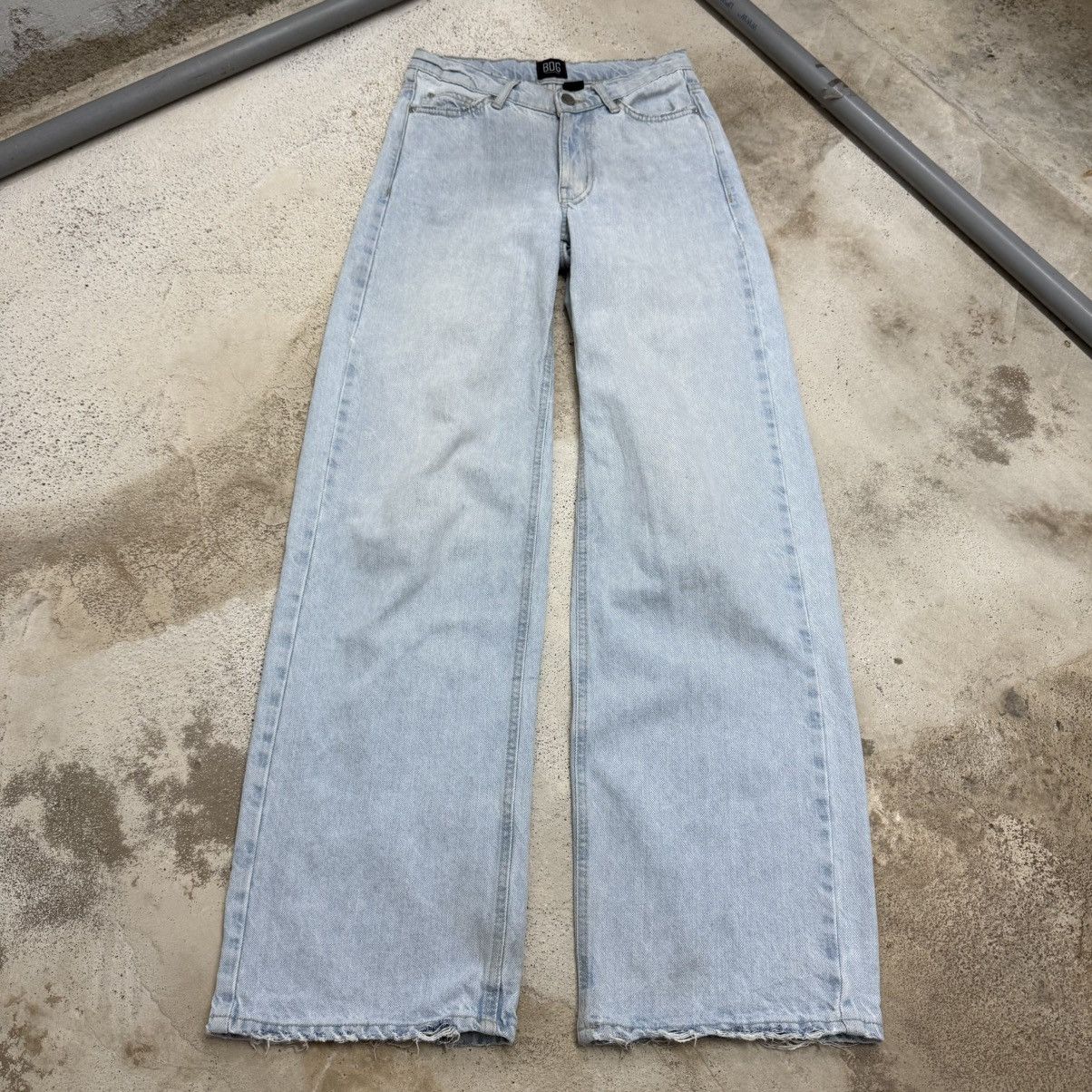 Bdg BDG Wide Leg Lightwash Distressed Denim Pants Size 25" / US 0 / IT 36 - 3 Thumbnail
