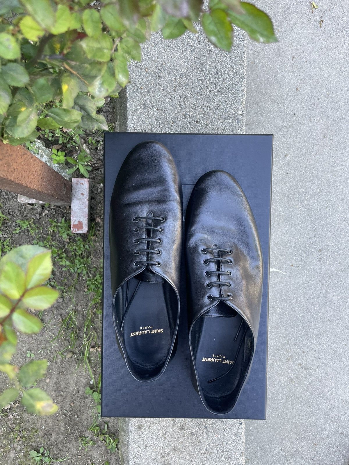 Saint Laurent Paris Saint Laurent Paris Lace Up Leather Shoes Black Low Top Size US 8 / EU 41 - 8 Thumbnail