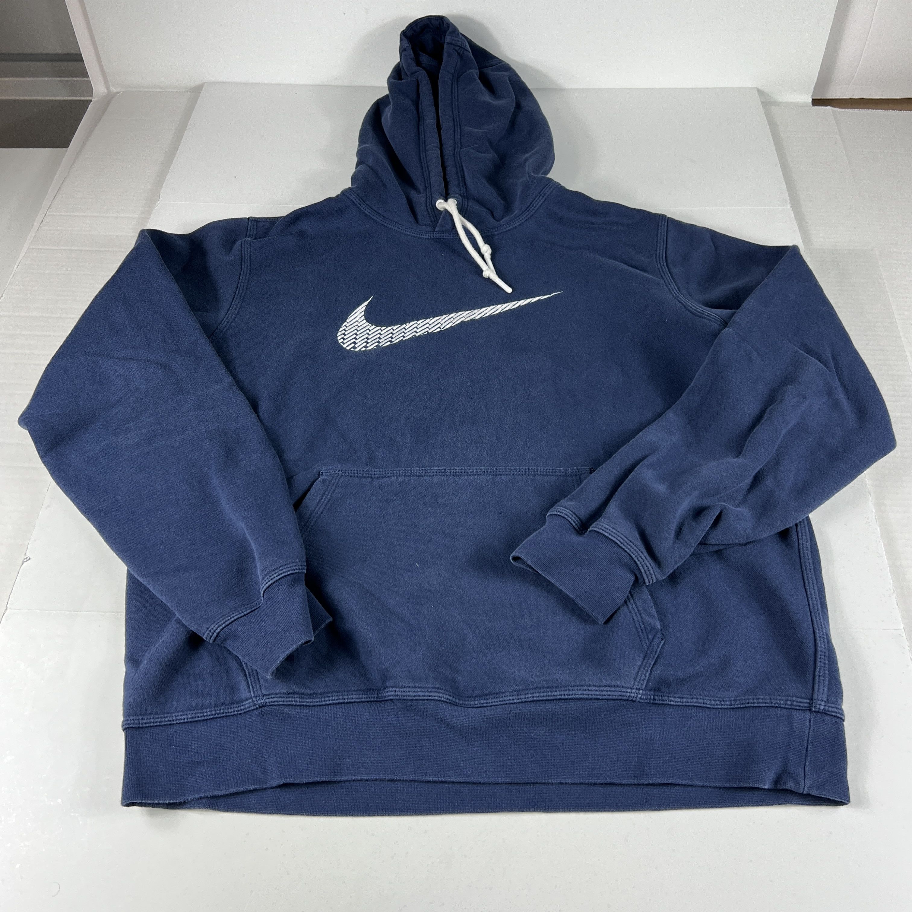 Nike Nike Sweatshirt Blue & White Faded Swoosh Logo Hoodie Size US L / EU 52-54 / 3 - 1 Thumbnail
