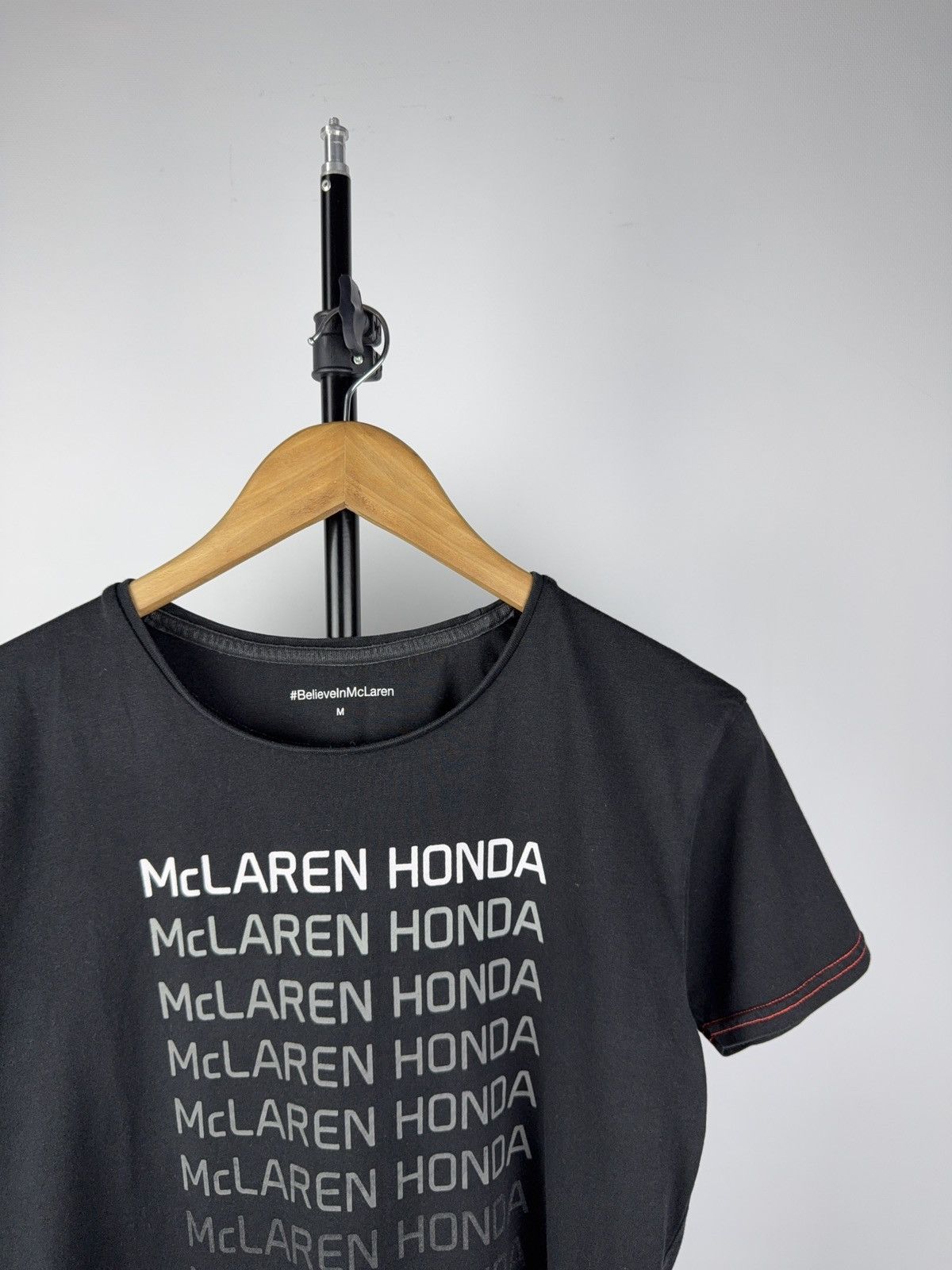 Malcolm McLaren Vintage 00s Racing F1 Formula One McLaren x Honda t shirt Size M / US 6-8 / IT 42-44 - 2 Thumbnail