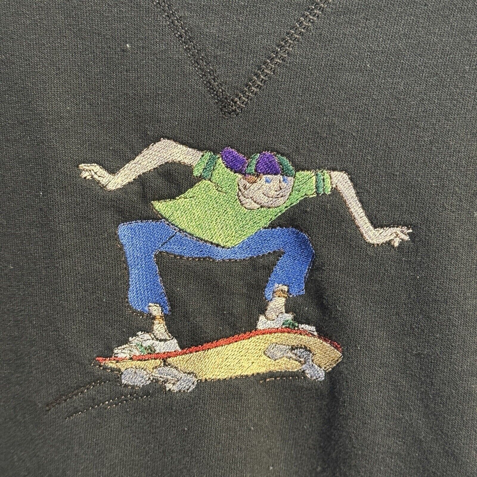 Vintage Vintage Skateboarding Sweatshirt Mens M Black Crew Neck Embr Size US M / EU 48-50 / 2 - 4 Thumbnail