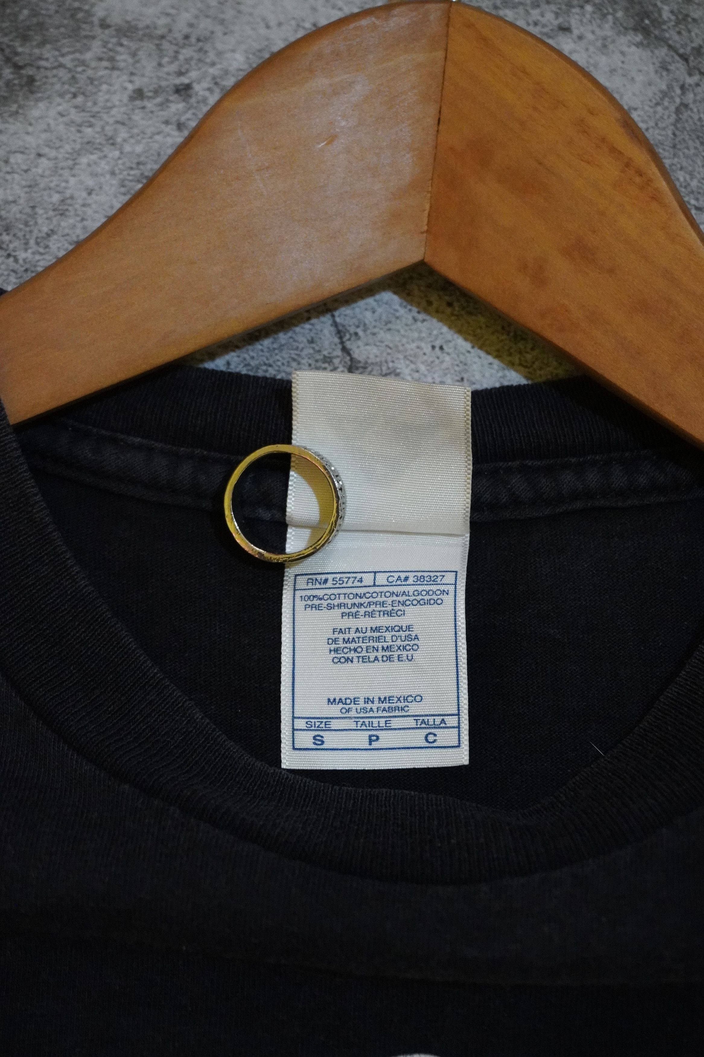 Band Tees × Vintage Vintage Y2k The Used Band 2002 tshirt Free Concert Tag Size US S / EU 44-46 / 1 - 6 Thumbnail