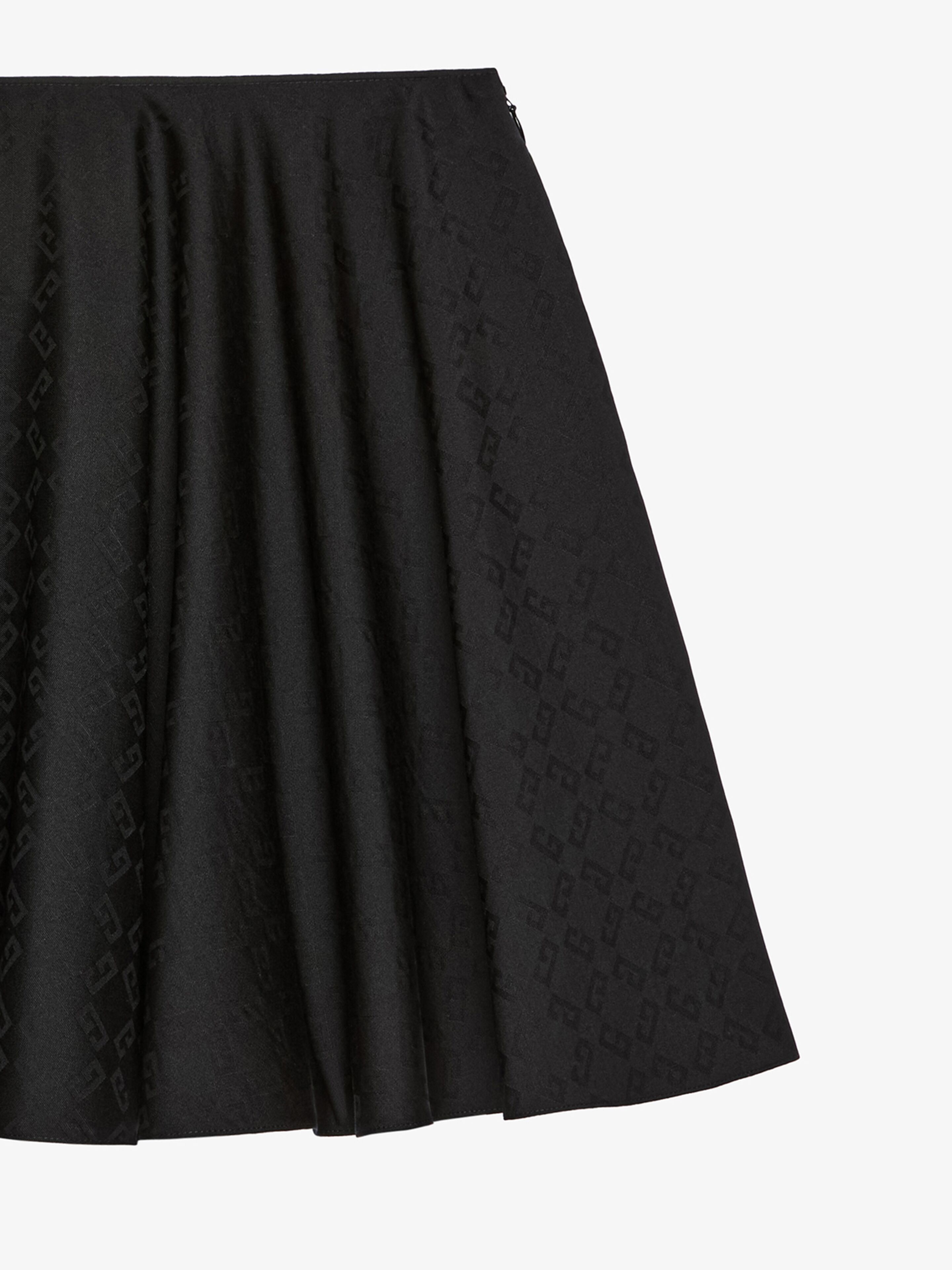 Givenchy o1srvl11e0925 Skirt in Jacquard Monogram in Black Size 26" / US 2 / IT 38 - 3 Thumbnail