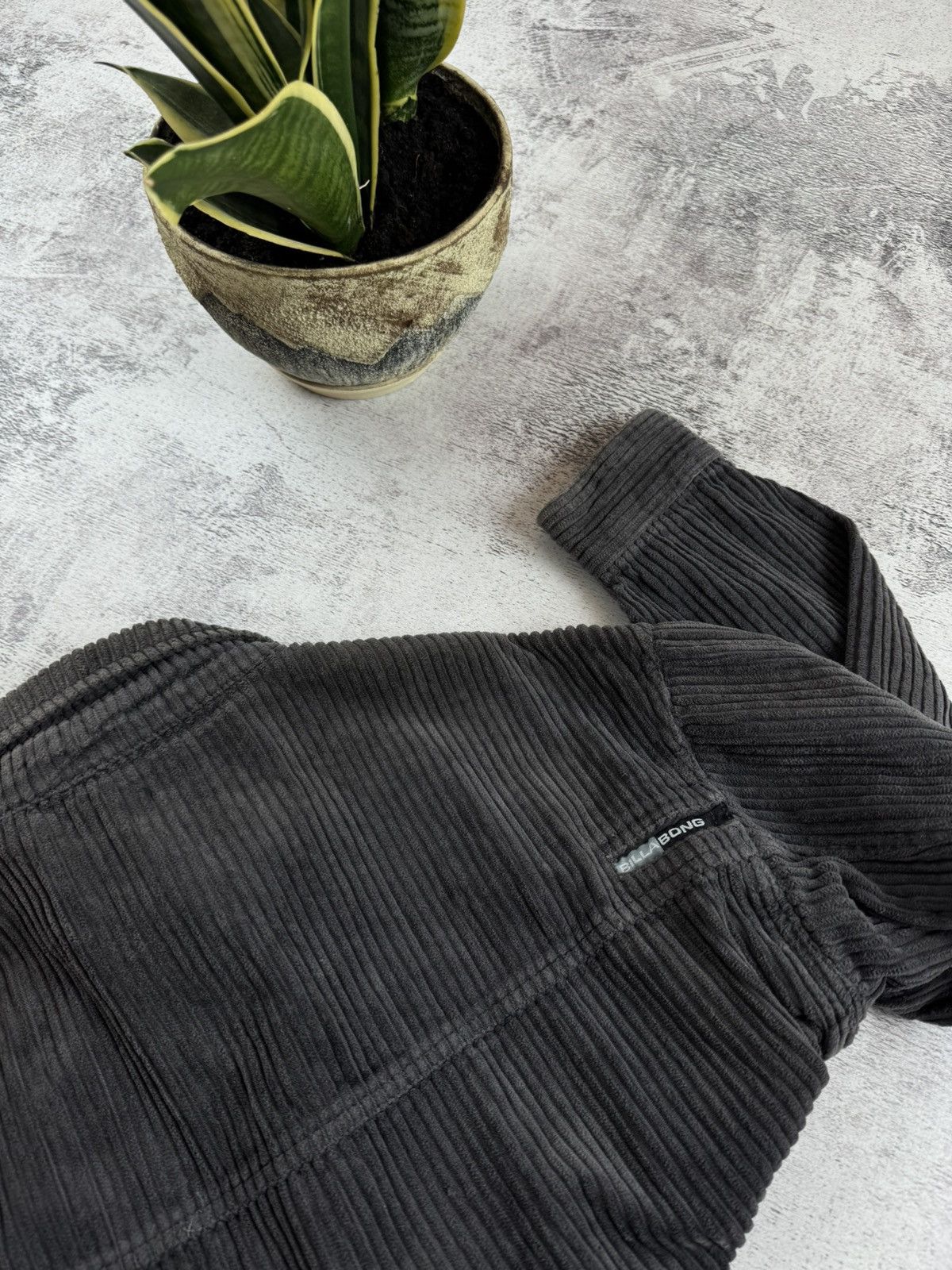 Billabong Billabong Corduroy Velvet Velour Overshirt Button Pullover Size US S / EU 44-46 / 1 - 11 Thumbnail