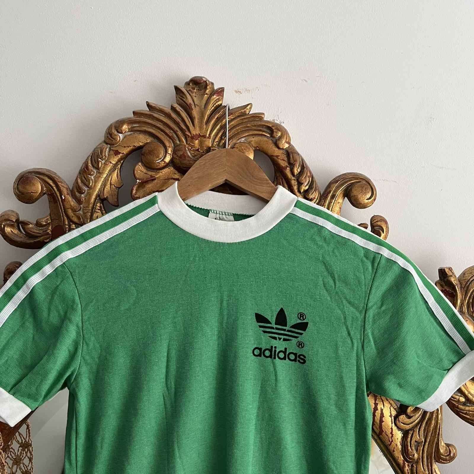 Vintage Vintage 80s Adidas Trefoil Logo T shirt Sz S Size US S / EU 44-46 / 1 - 3 Thumbnail