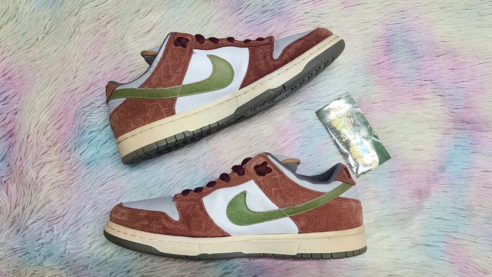 Nike Nike Sb Dunk Low Shanghai 1 Size US 10 / EU 43 - 7 Thumbnail