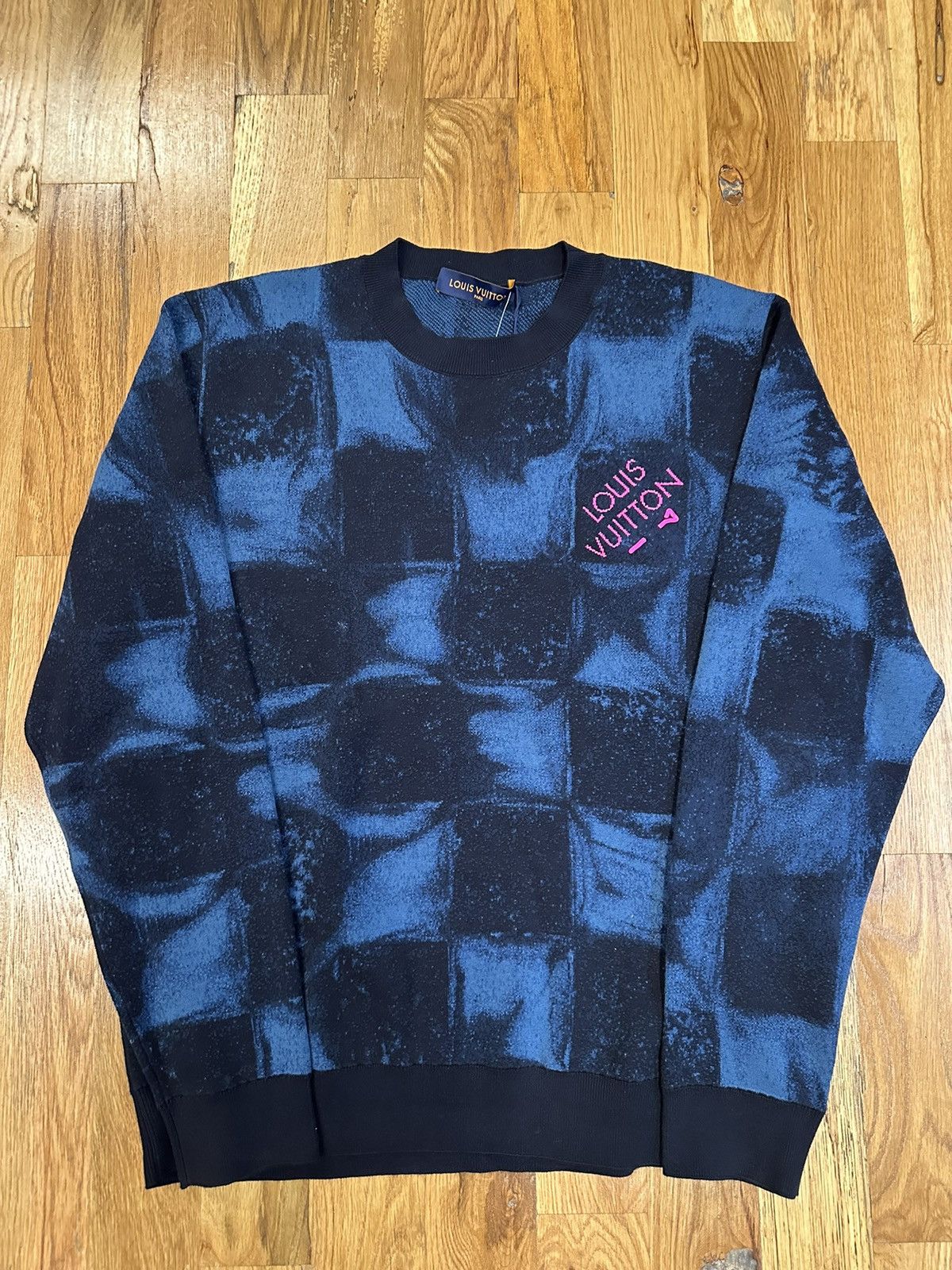 Featuring: Louis Vuitton Studio Jacquard Crewneck Sz L