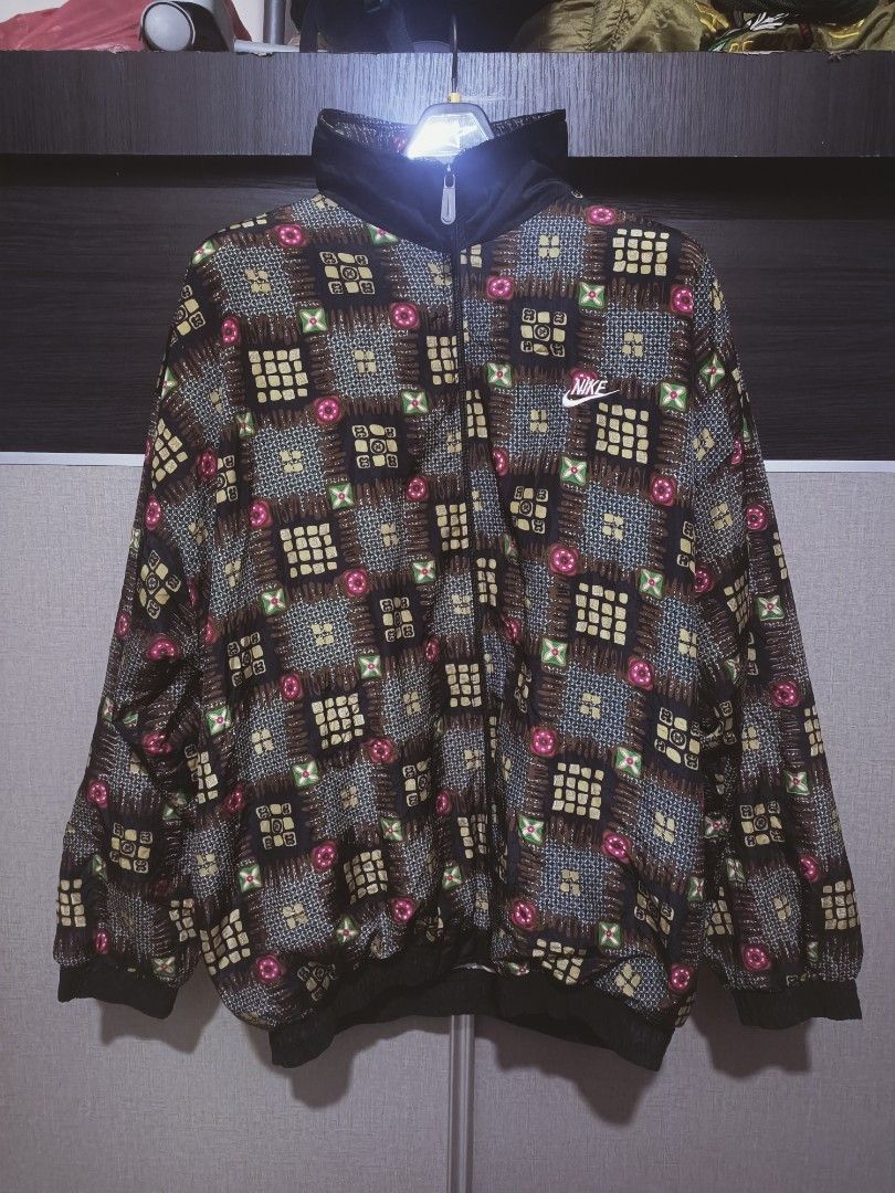 Nike Vintage Nike Big Logo Windbreaker Rare Pattern 90s Size US L / EU 52-54 / 3 - 1 Thumbnail