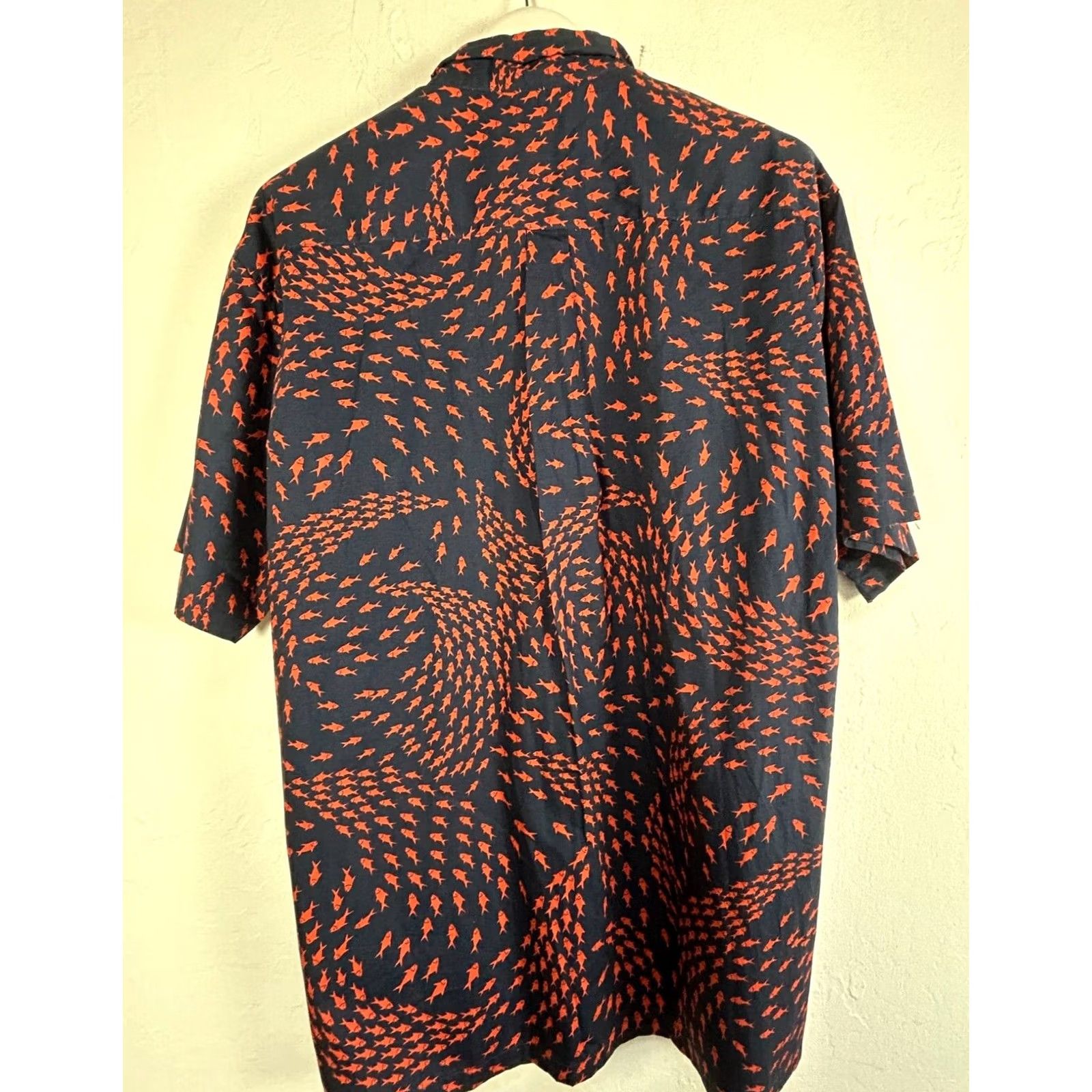 Vintage Cooke Street Men's Button Down Hawaiian Shirt Cotton Fish Print Blue XL NWT Size US XL / EU 56 / 4 - 2 Thumbnail