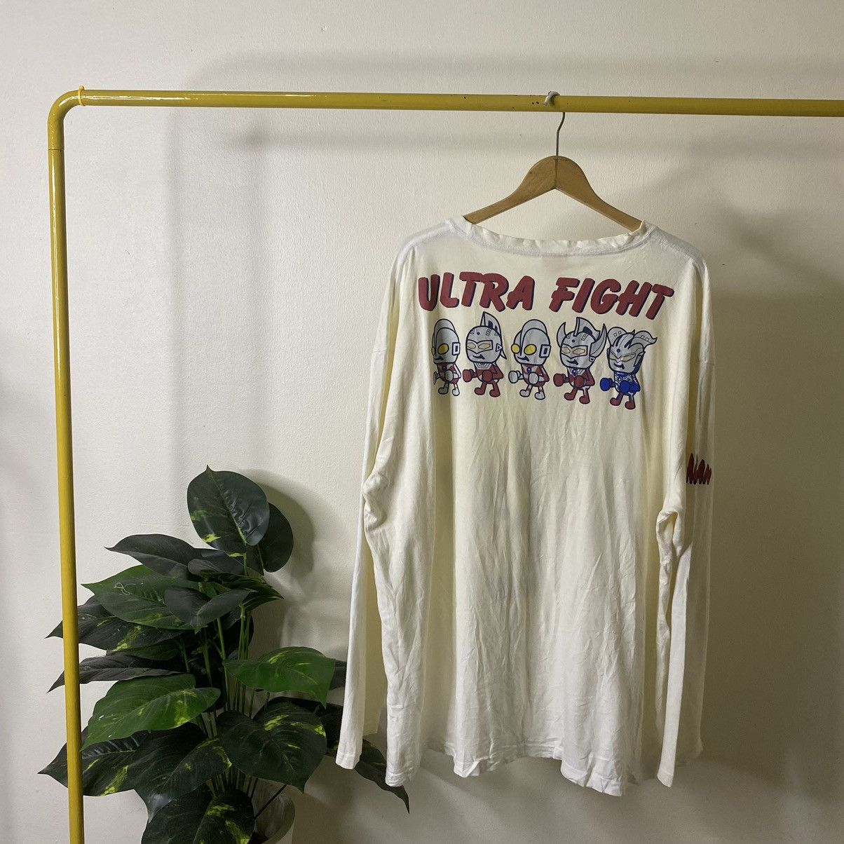Anime Vintage Y2K Ultraman Series Japanese Cartoon LS Tee Size US XXL / EU 58 / 5 - 1 Thumbnail