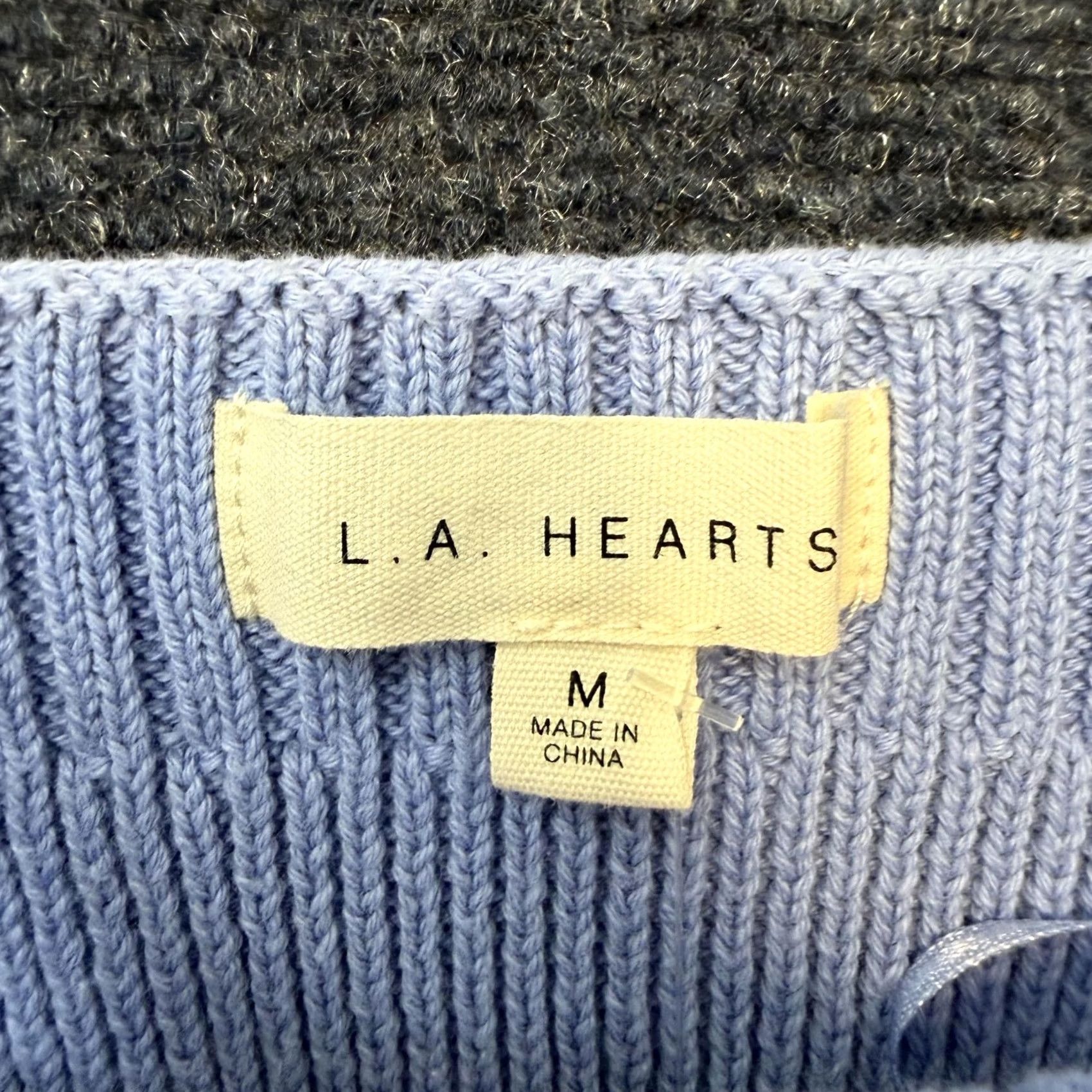 Vintage L.A. Hearts Tank Top Womens M Periwinkle Embroidered Knit Crop Cami Flower Rounded Scoop Neck Sleeveless Size M / US 6-8 / IT 42-44 - 3 Thumbnail