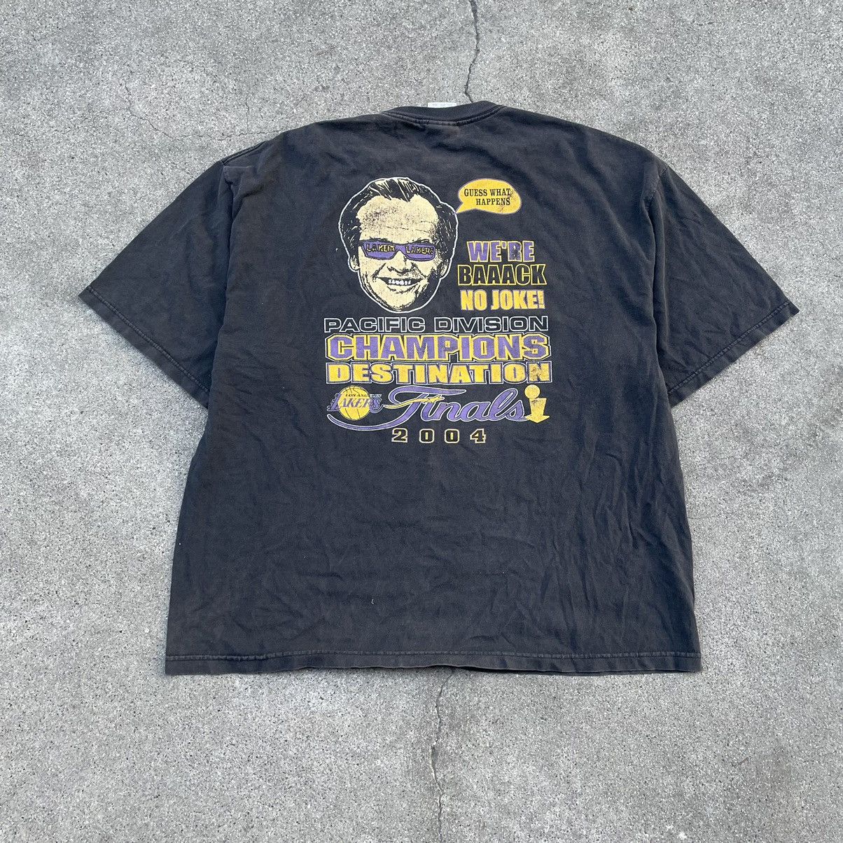 image of Vintage 2004 Lakers Jack Nicholson We’Re Back No Joke Shirt in Black, Men's (Size 2XL)