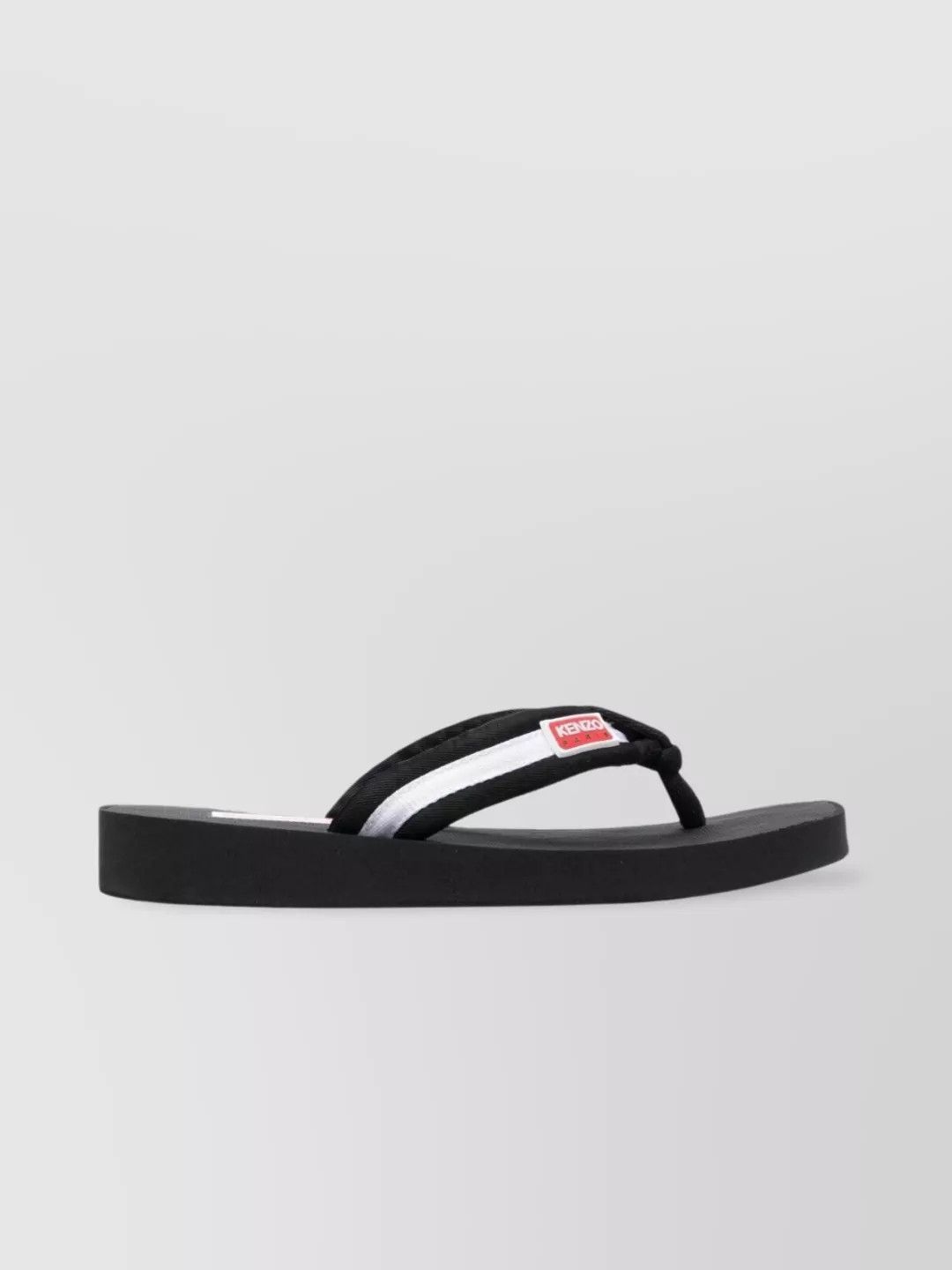 o1y1025 Slippers in Black/White