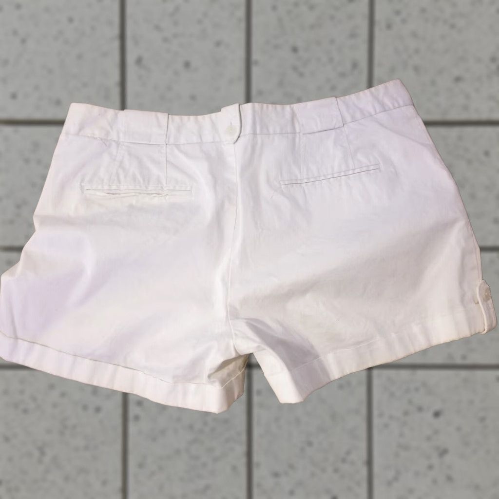 Banana Republic Womens Banana Republic Khaki Shorts 14 White Cotton Chino Stretch Size 36" / US 14 / IT 50 - 1 Thumbnail