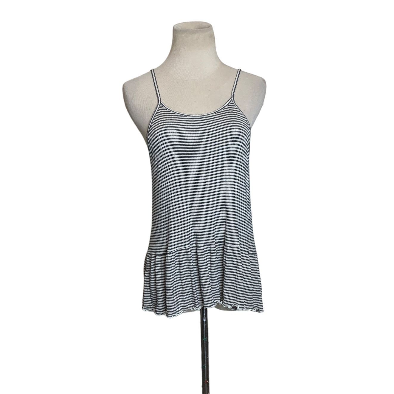 American Eagle Outfitters American Eagle Striped Ruffle Tank Top Cami Size Medium Size M / US 6-8 / IT 42-44 - 10 Thumbnail