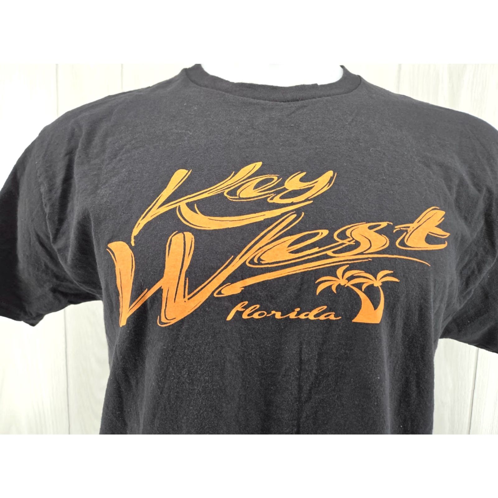 Hanes VINTAGE Hanes Key West Florida Shirt Mens L Black Orange Logo T-Shirt Crew Neck Short Sleeve Beach Logo Size US L / EU 52-54 / 3 - 4 Thumbnail