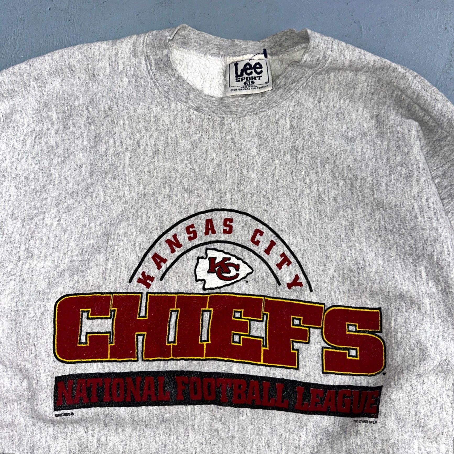 Lee Lee NFL Kansas City Chiefs Crewneck Gray 90s XL Vintage USA Reverse Weave Sweatshirt Men Size US XL / EU 56 / 4 - 2 Thumbnail