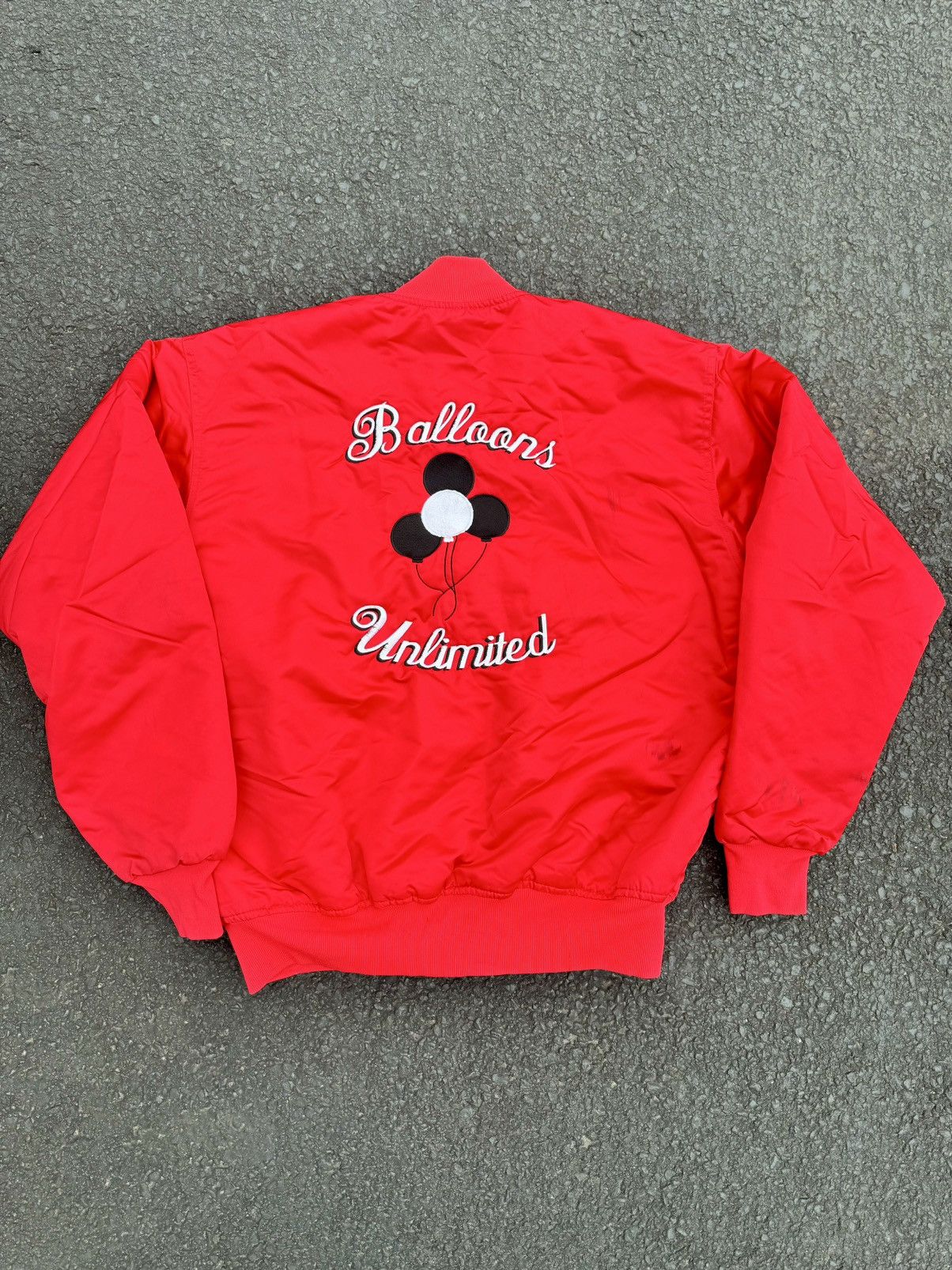 Vintage Vintage 90’s Balloons XO Unlimited Red Satin Bomber Jacket Size US XL / EU 56 / 4 - 1 Thumbnail