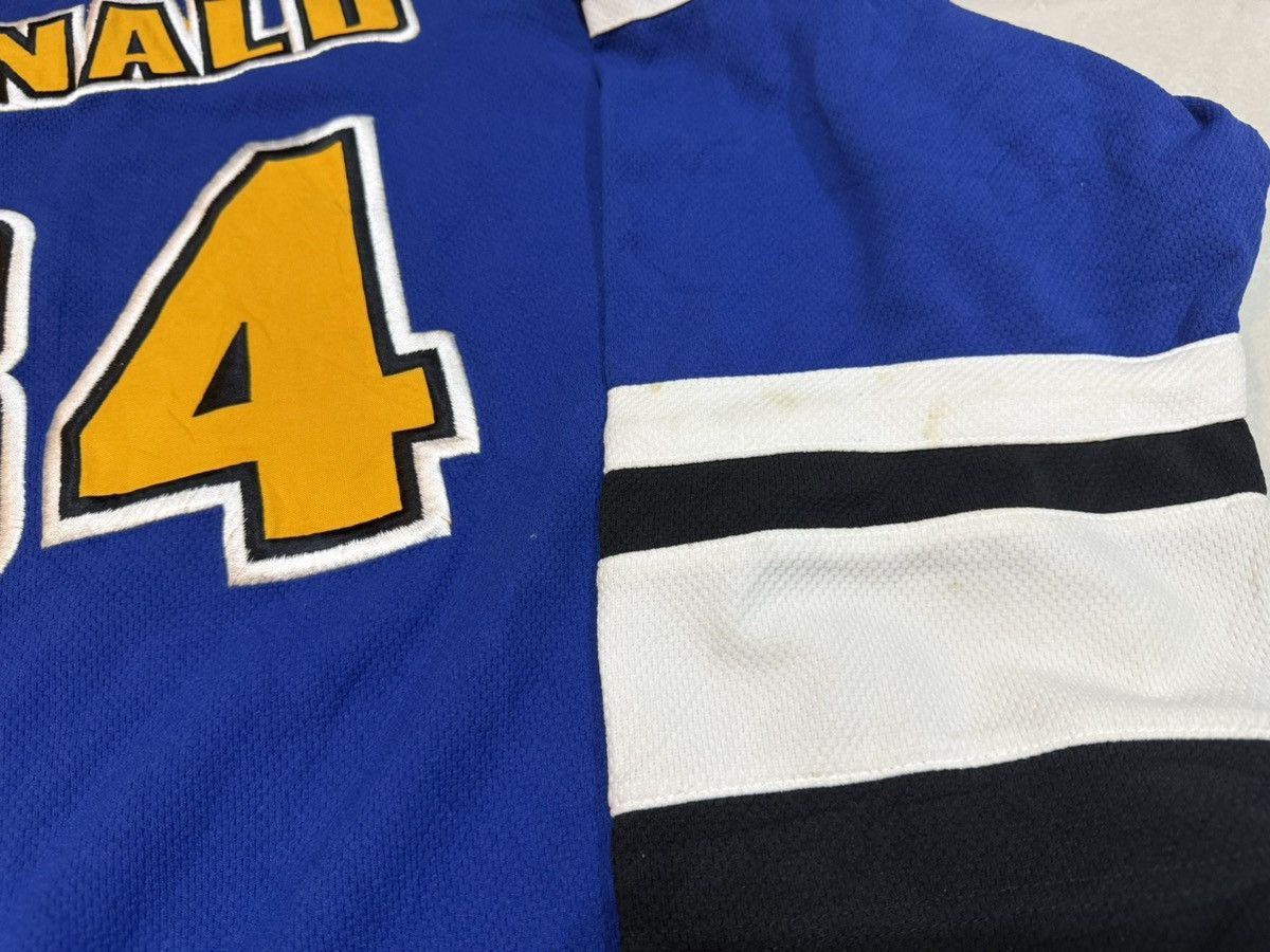 Disney Vintage 2000s Donald Duck Ice Hockey Jersey Y2K Size US L / EU 52-54 / 3 - 8 Thumbnail